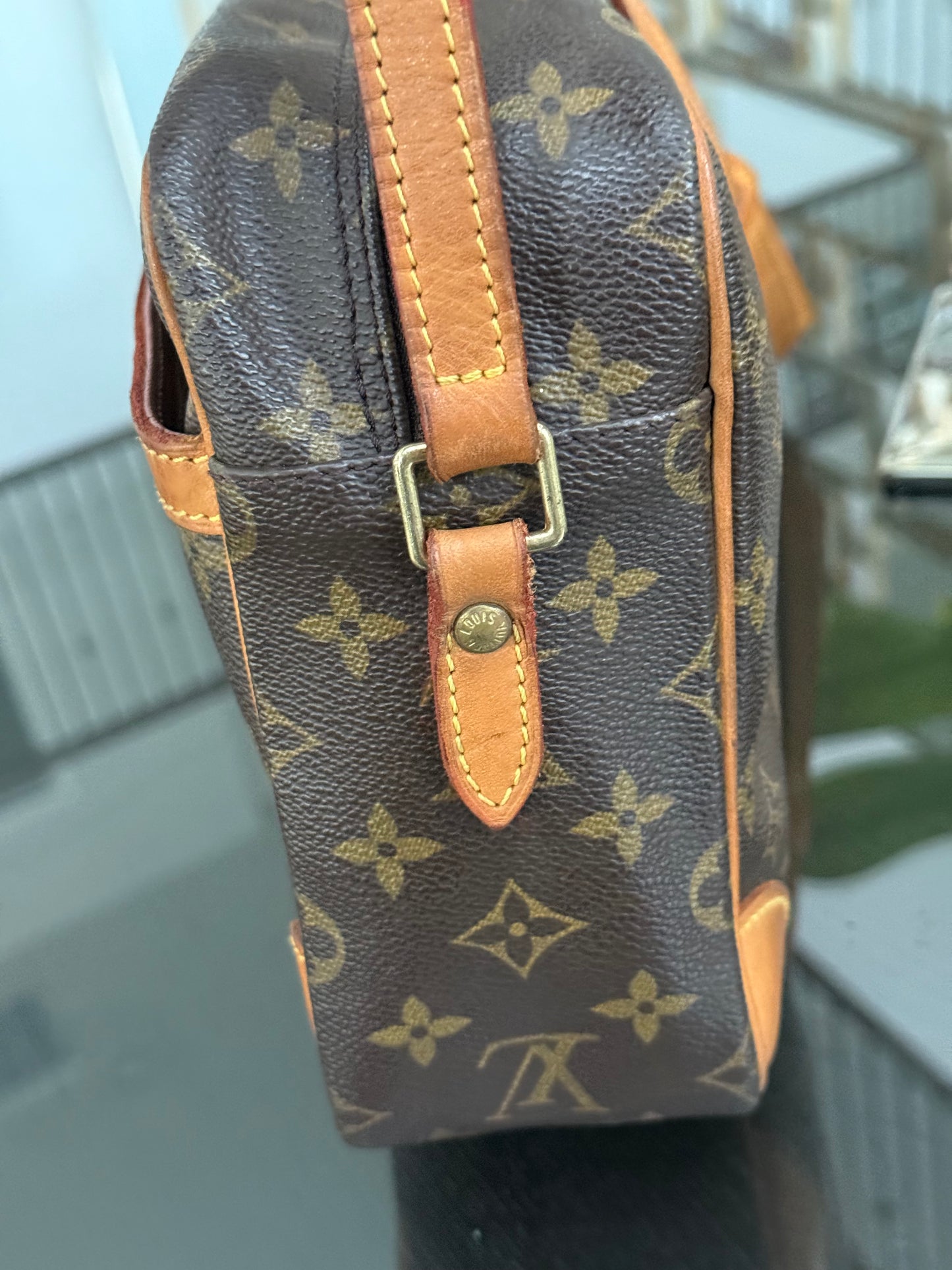 Trocadero 30 🗓️ Year: 2003