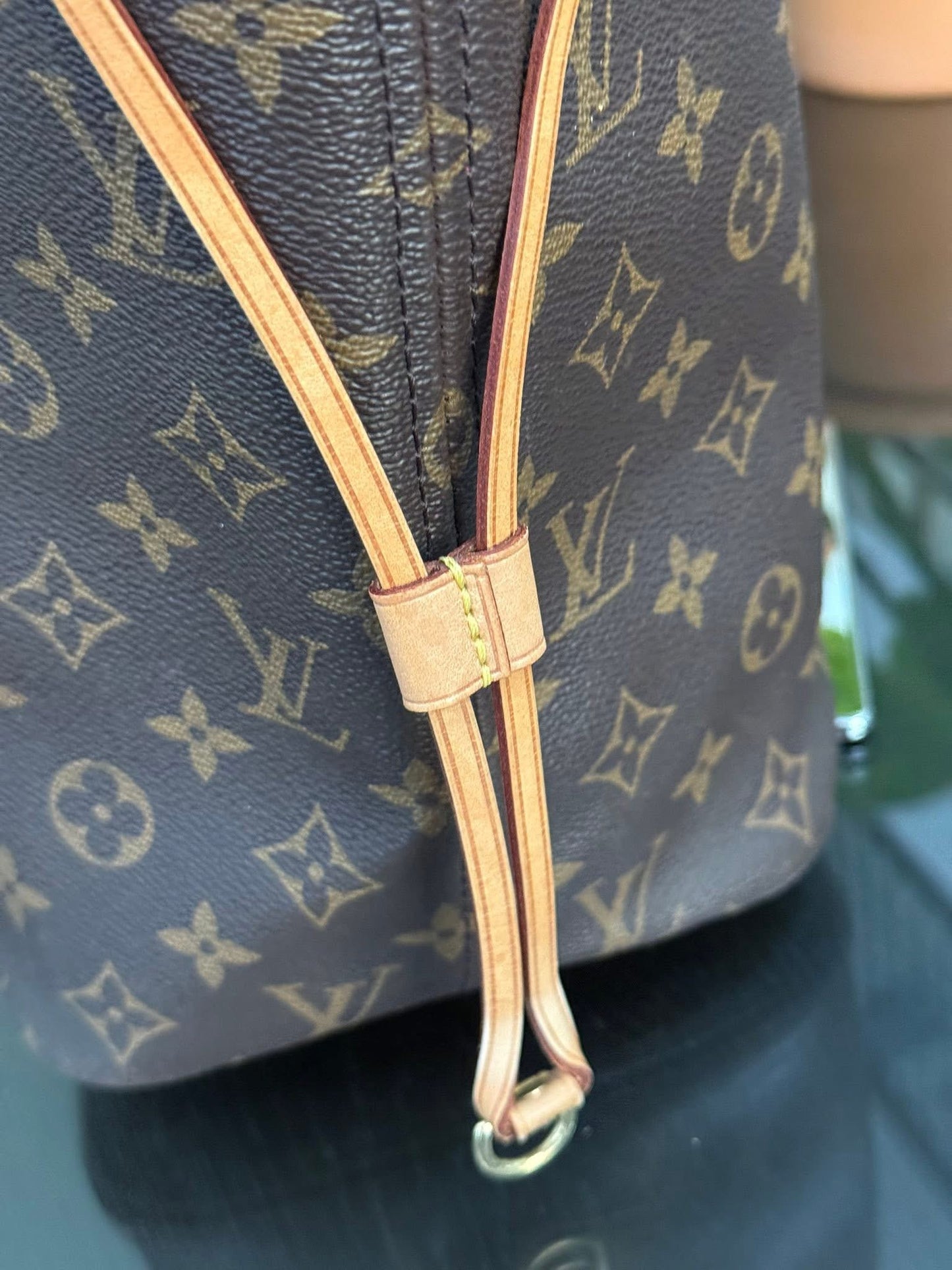 Neverfull MM Monogram in Cerise interior with Dustbag and Insert Organizer 🌺 📅 Year: 2018
