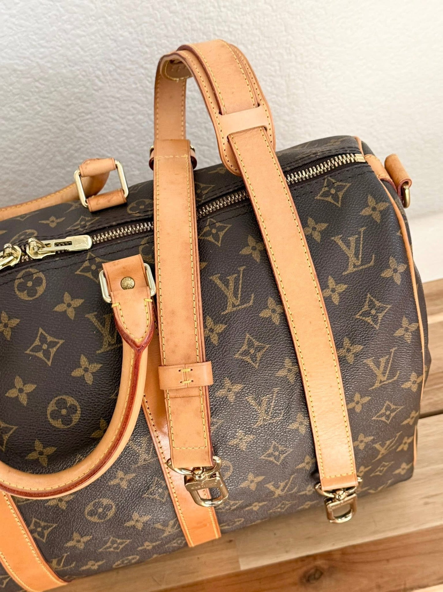 Keepall 45 Bandoulier with Original Strap, Luggage tag and Poignet 📅 Year: 1998