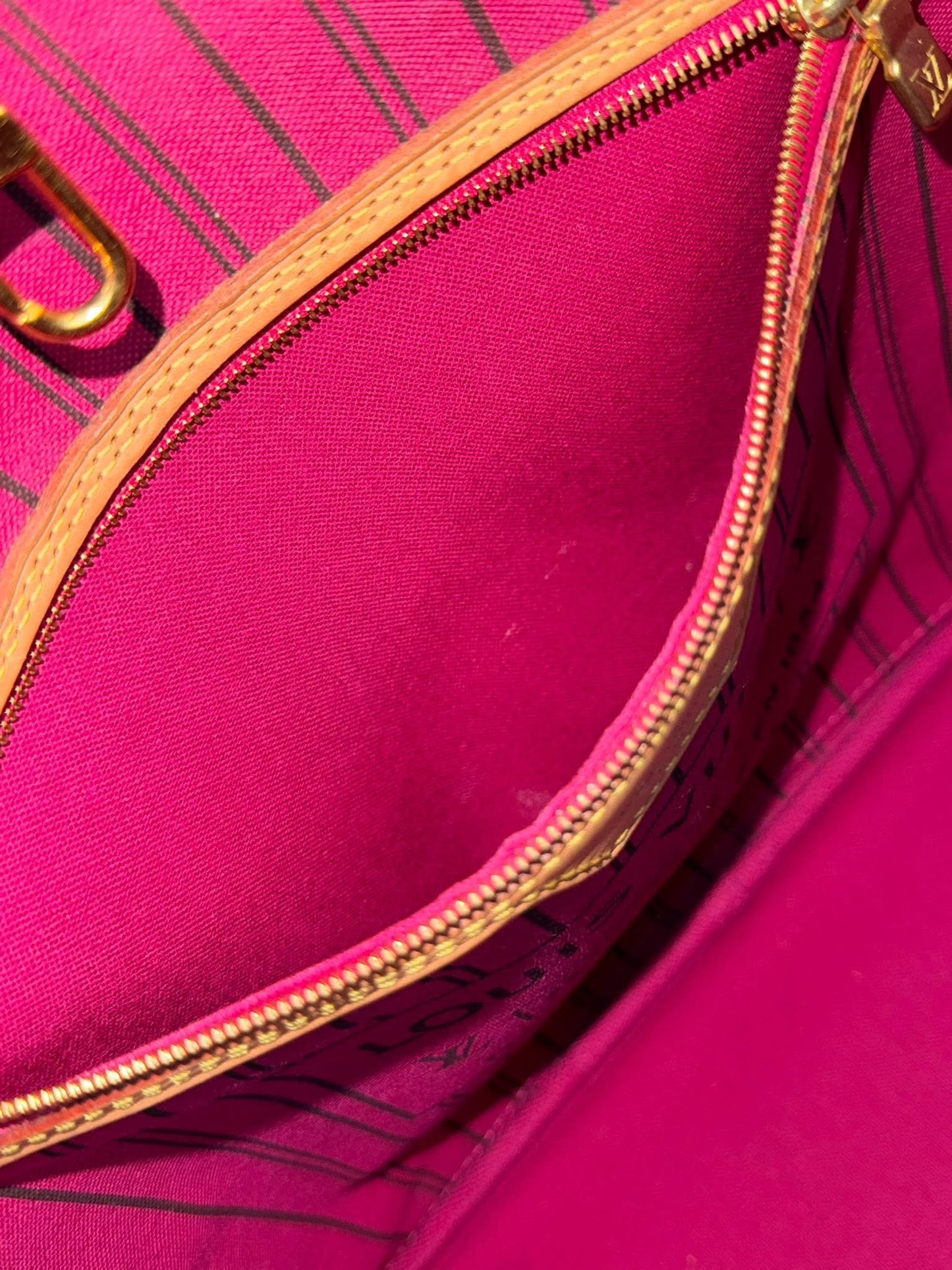Neverfull MM in Peony interior with Dustbag 🌺 📅 Year: 2020