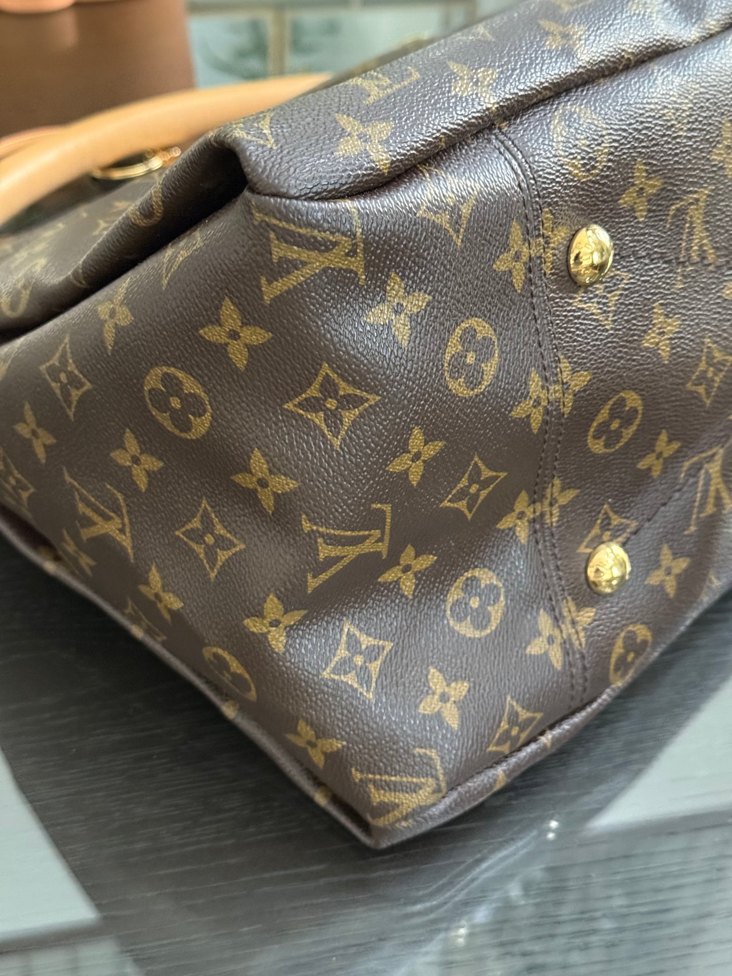 Artsy MM with Dustbag and Insert Organizer - 📅 Year: 2011