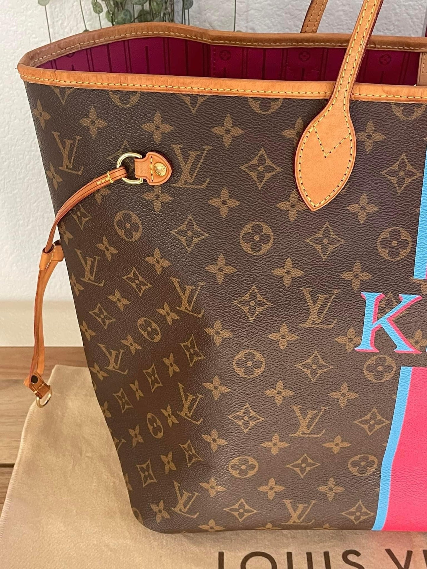 Neverfull GM in Peony with Dustbag - 📅 Year: 2011