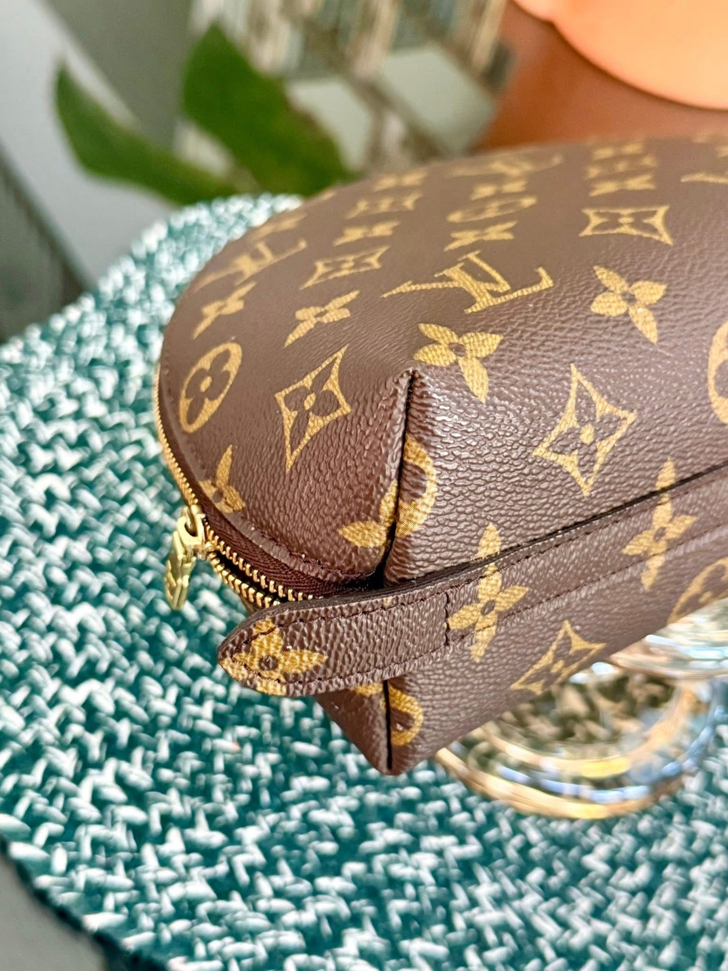 Trousse Demi Ronde Pouch 🗓️ Year: 1998