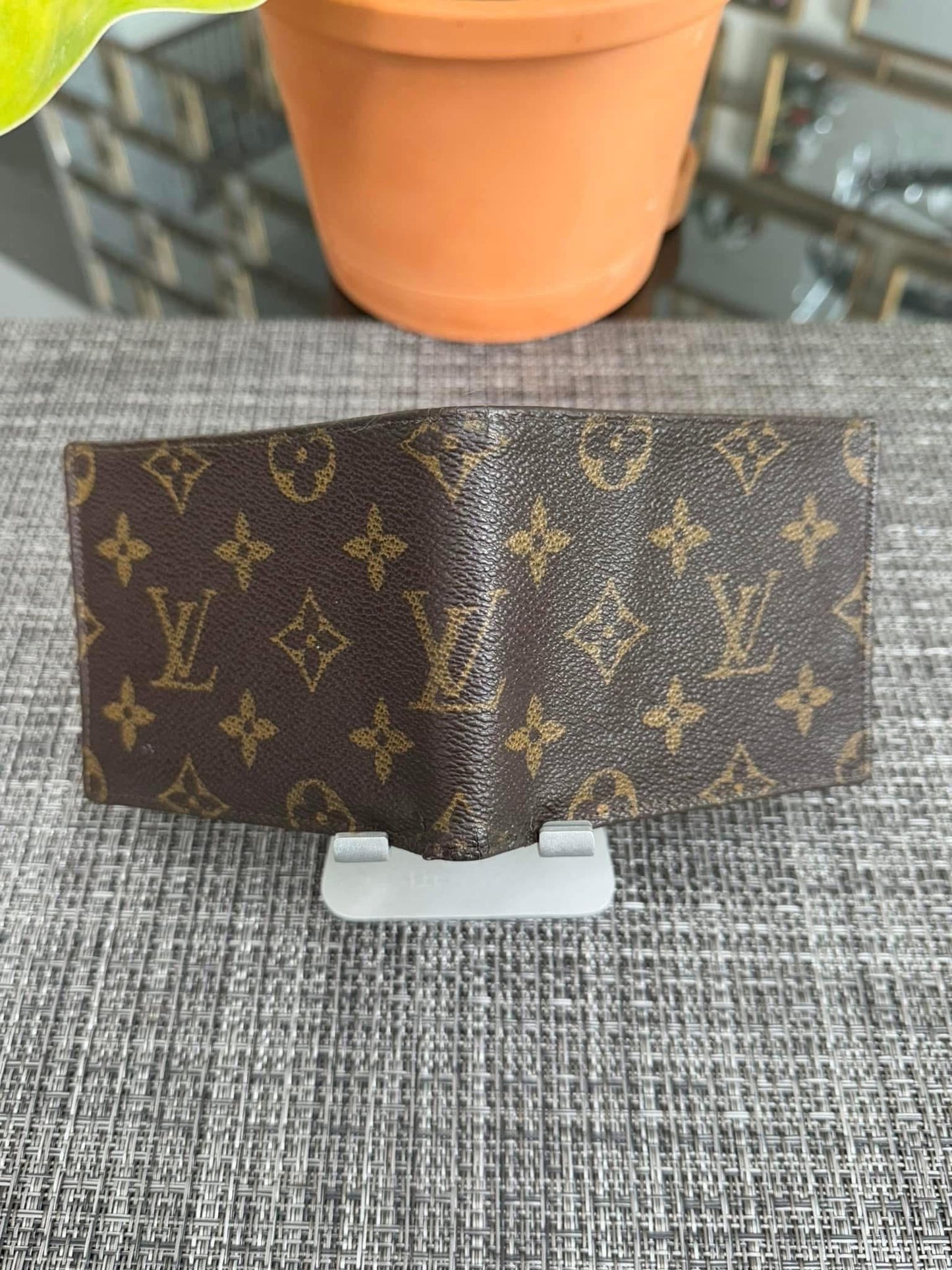 Mens Bifold Wallet in Monogram -Year: 1987