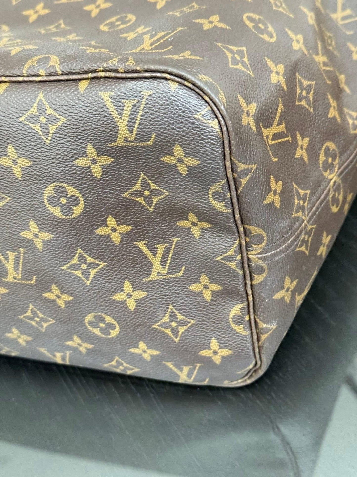 Neverfull GM with Dustbag and Insert Organizer 🗓️ Year: 2008