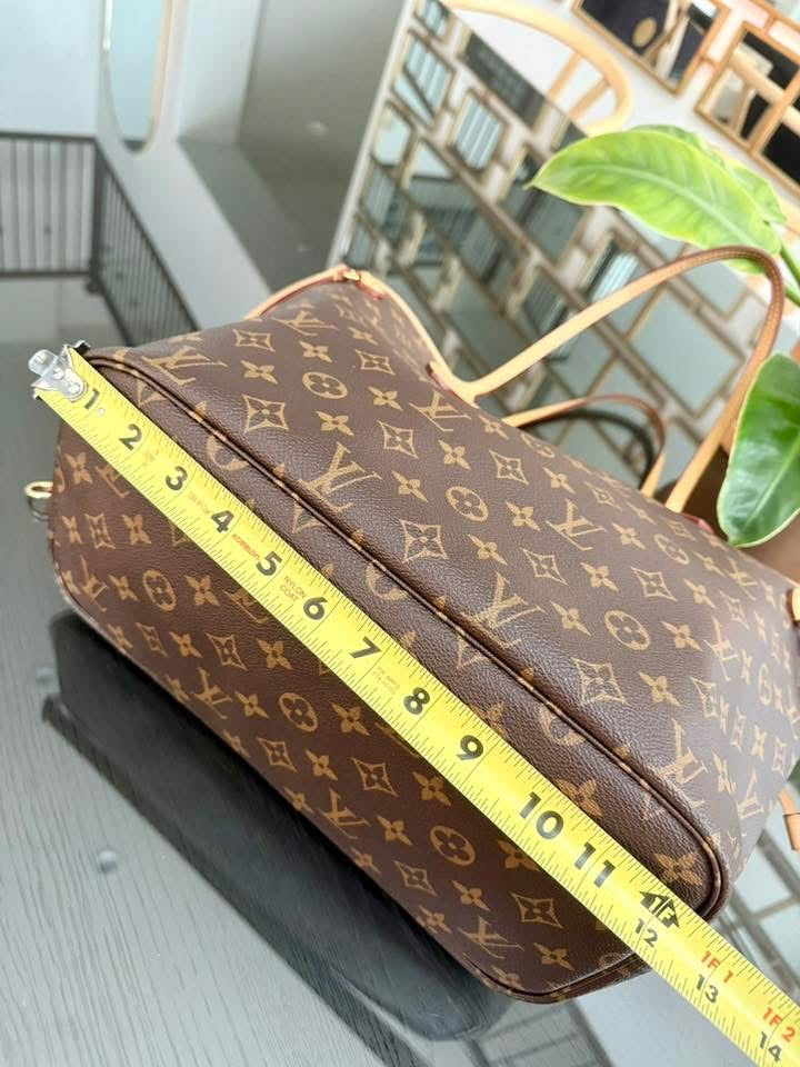 Neverfull MM Monogram in Cerise with Dustbag -🗓️ Microchip