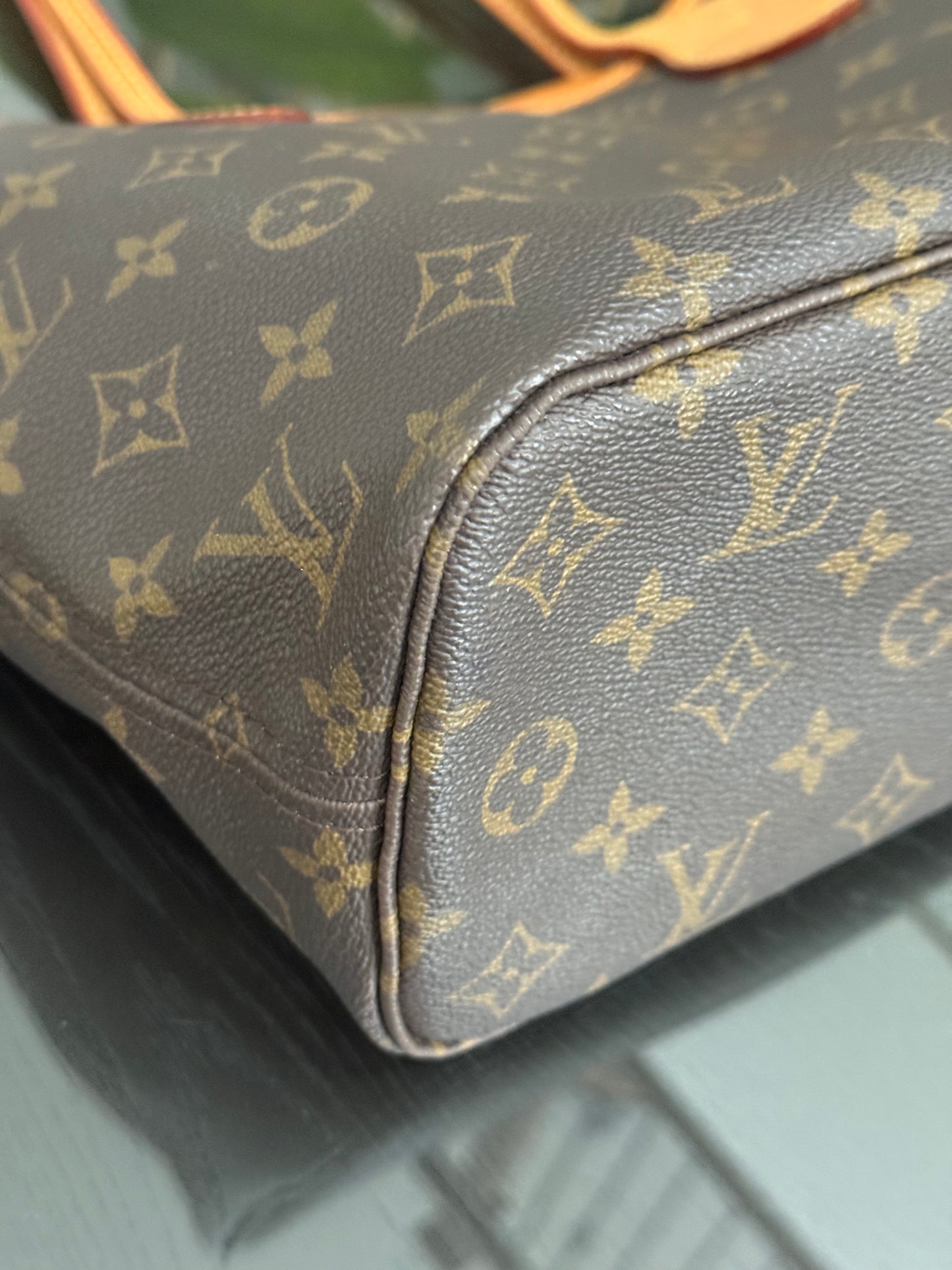 Neverfull PM in Monogram with Dustbag and Insert Organizer 🗓️ Year: 2009