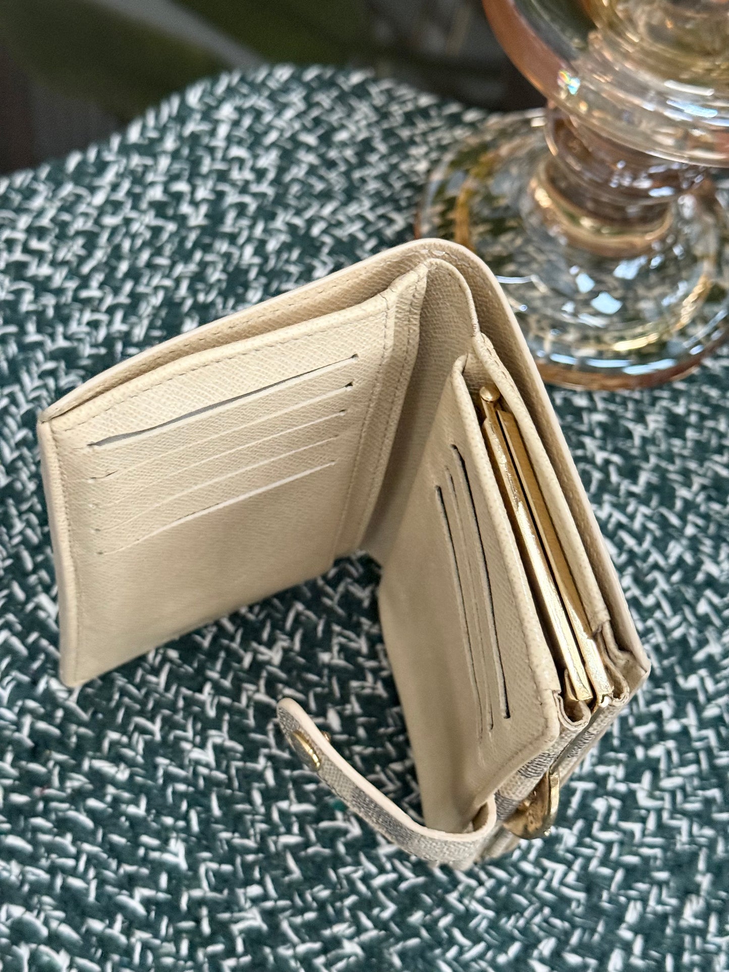 Kisslock Wallet in Azur 🗓️ Year: 2007