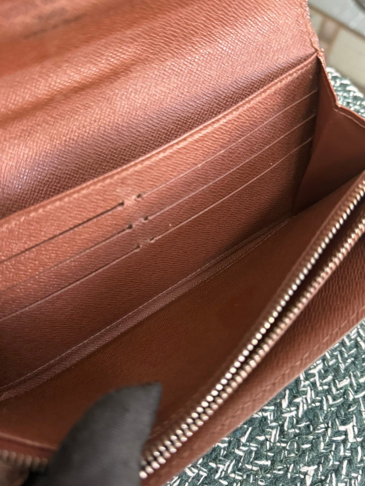 Sarah Wallet in Monogram 10 Cardholders 🗓️ Year: 2009