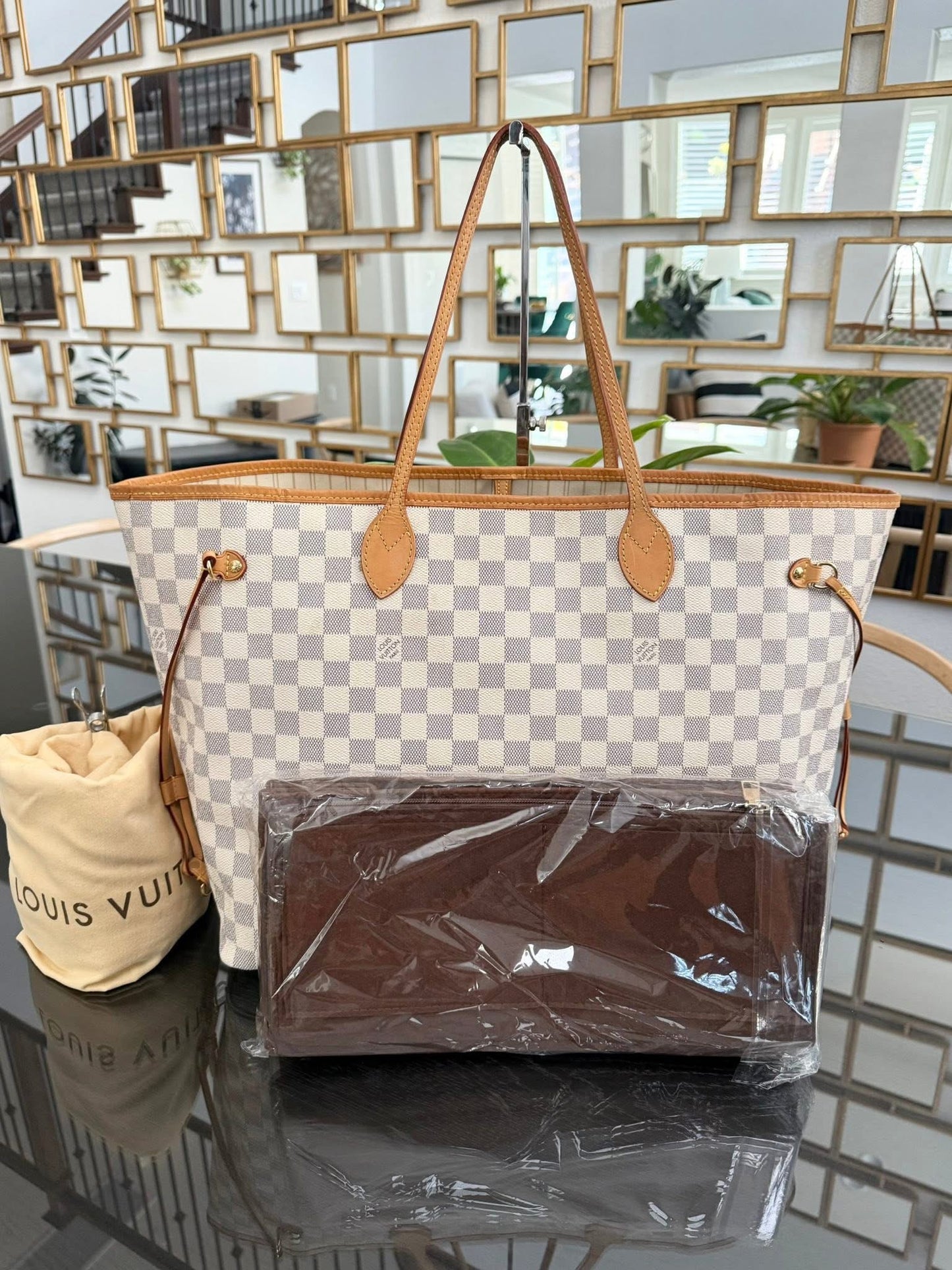 Neverfull GM in Azur with Dustbag Insert Organizer 🗓️ Year: 2012