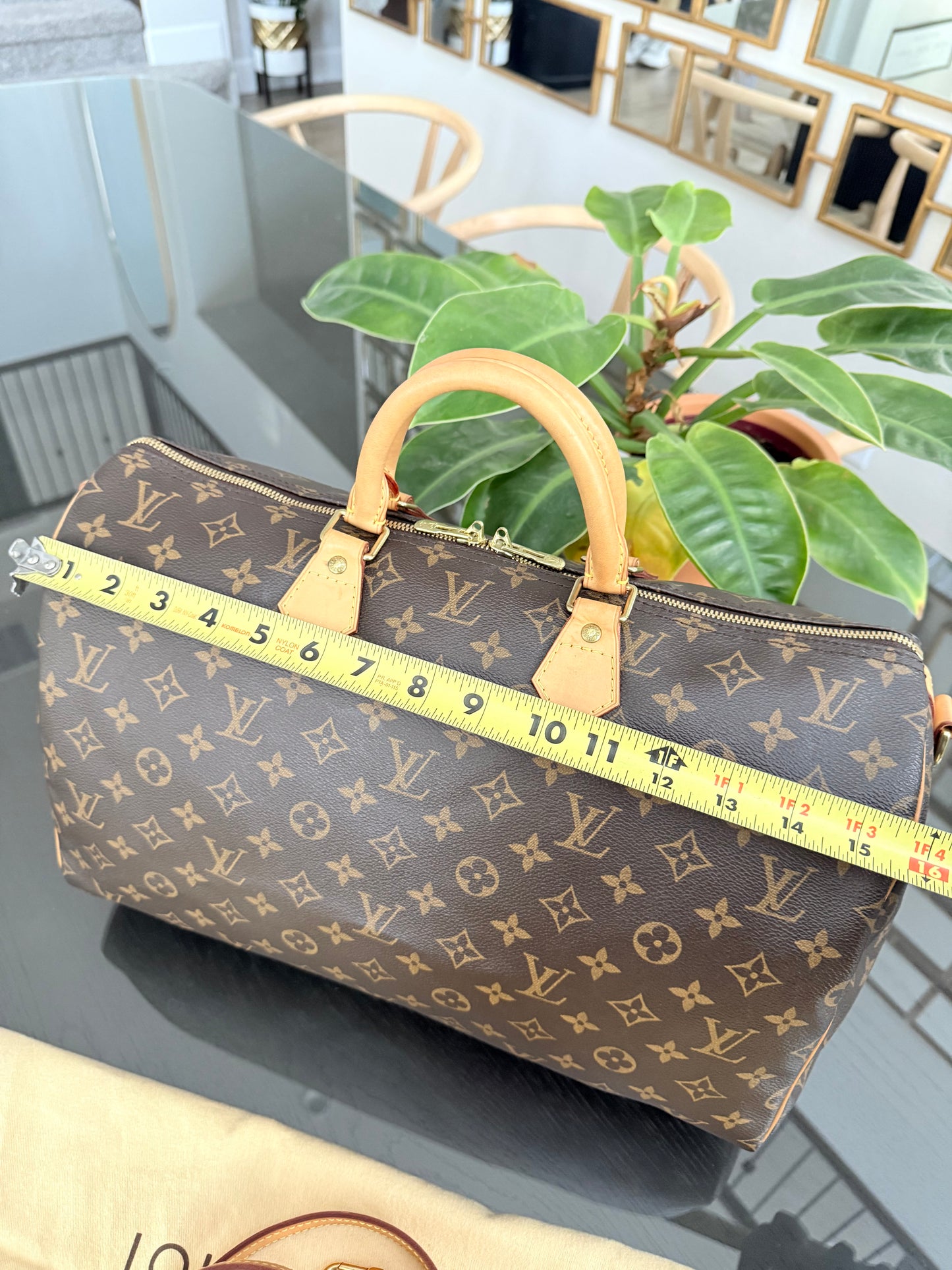 Speedy 40 Bandoulier in Monogram with Lock 🔐, Key and Dustbag 🗓️ Year: 2012