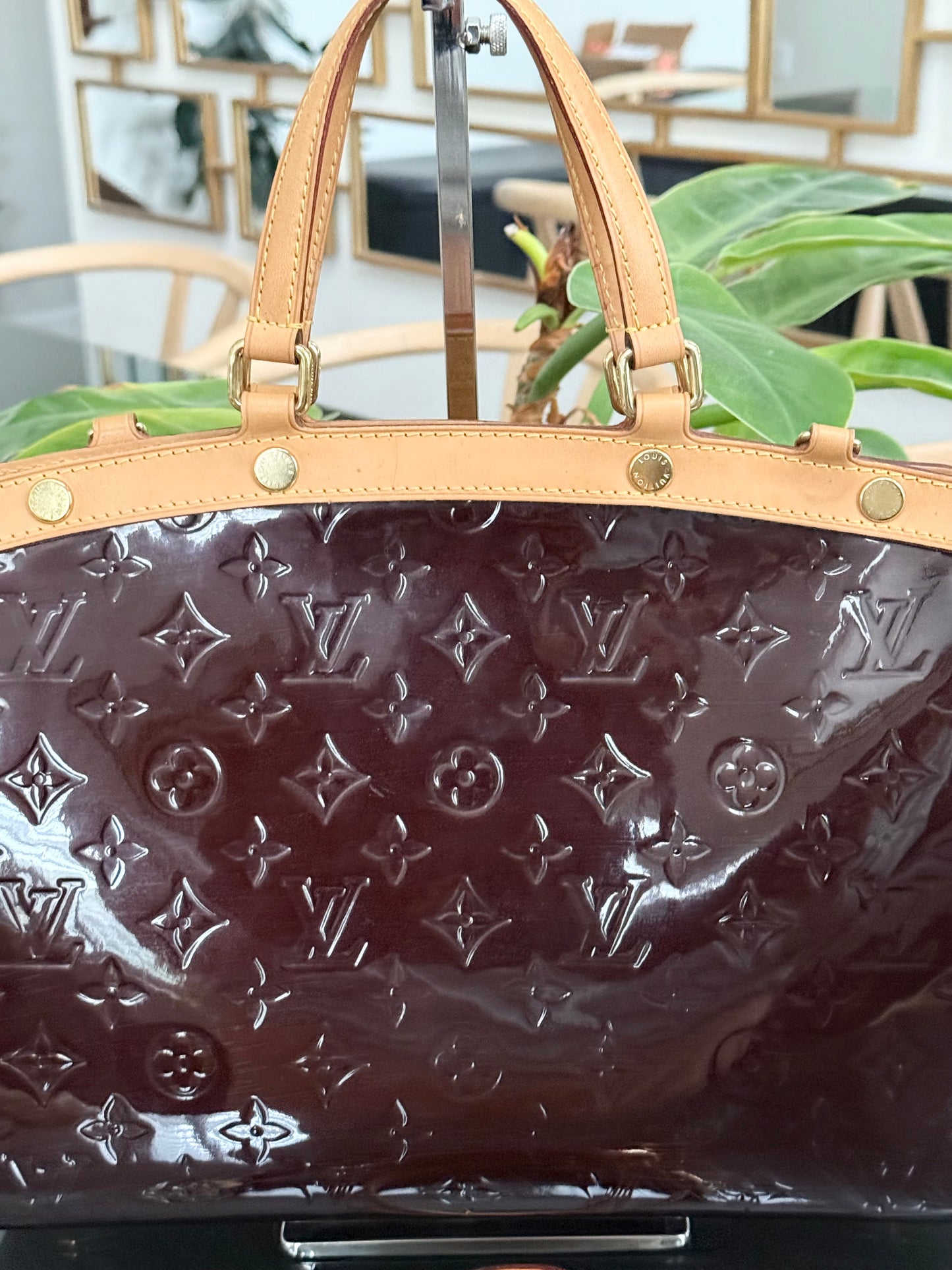 Vernis Brea MM Amarante with Original Strap , Dustbag and Insert Organizer 🗓️ Year: 2013