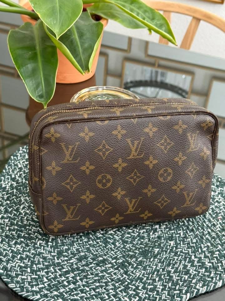 Trousse 23 🌺 Year 1988
