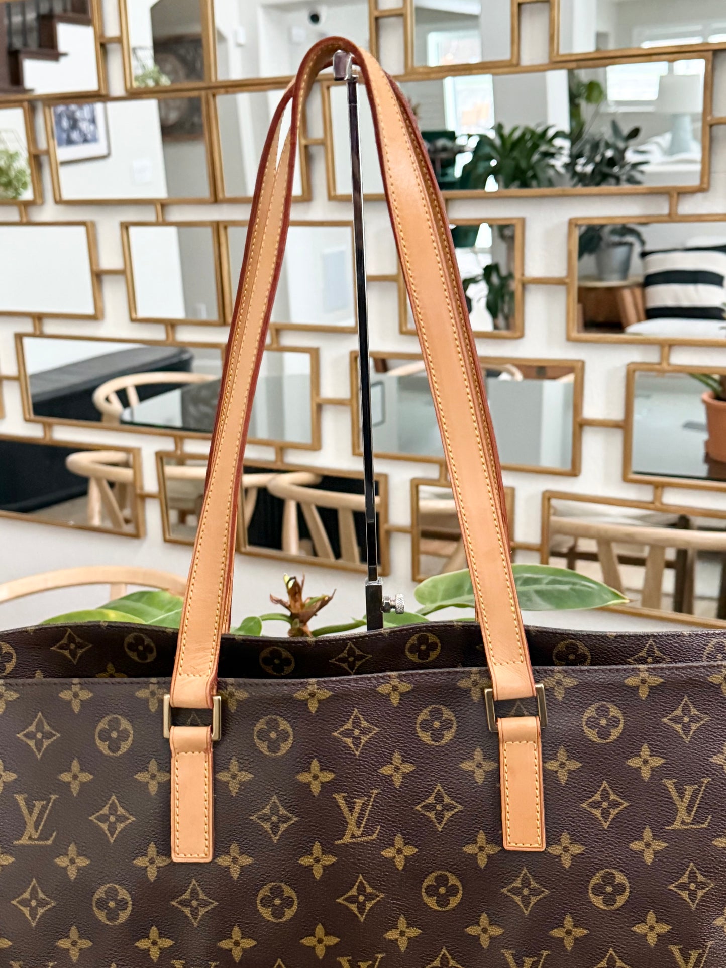 Cabas Alto in Monogram 🗓️ Year: 2002