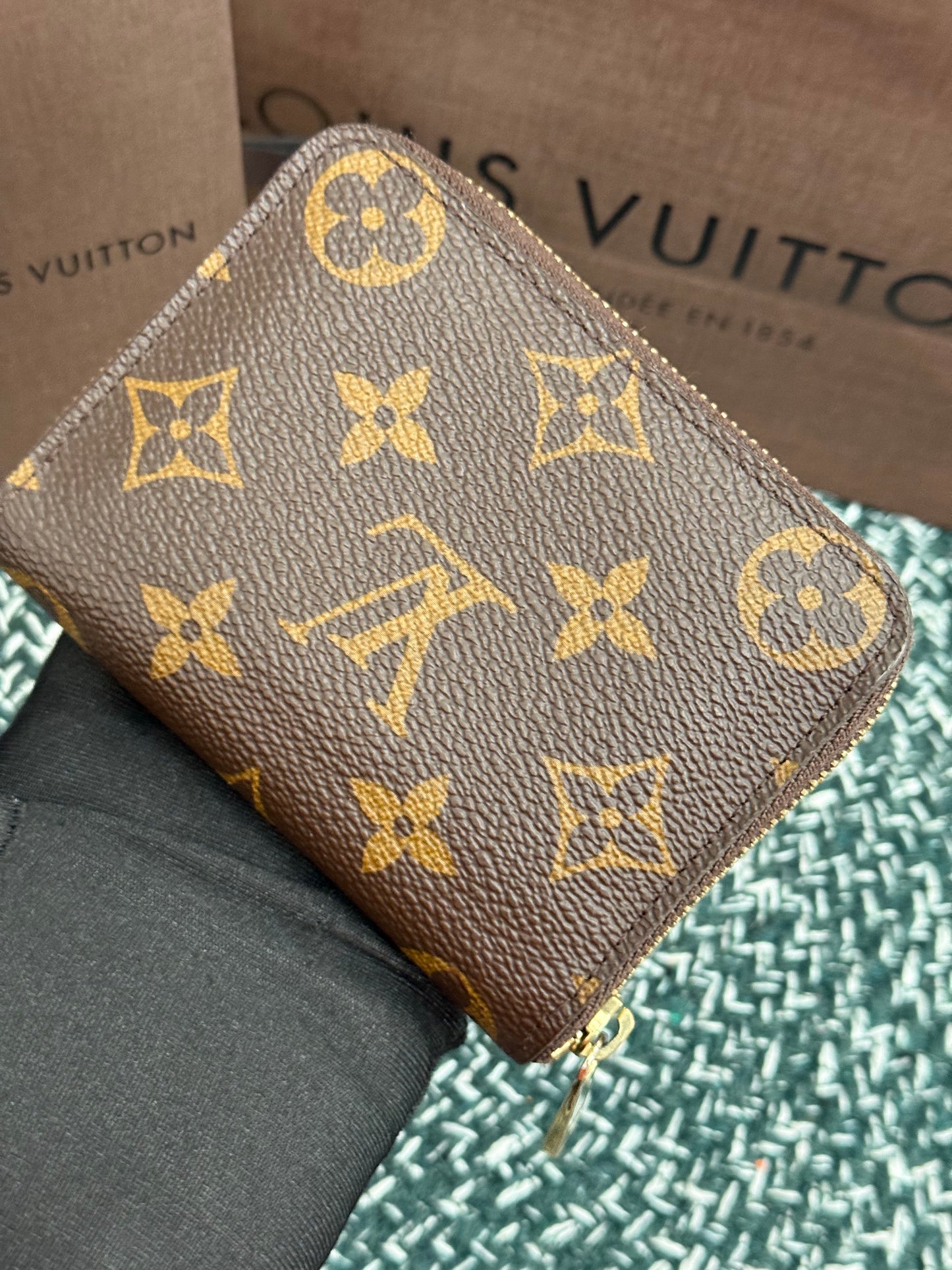 Monogram Zippy Compact Wallet with Box and Paper bag 🗓️ Year: 2011