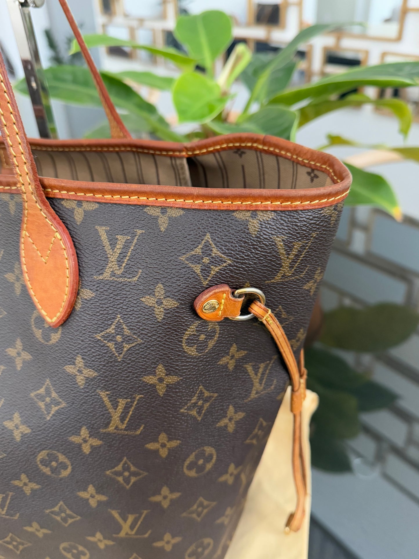 Neverfull MM with Dustbag -🗓️ Year: 2008