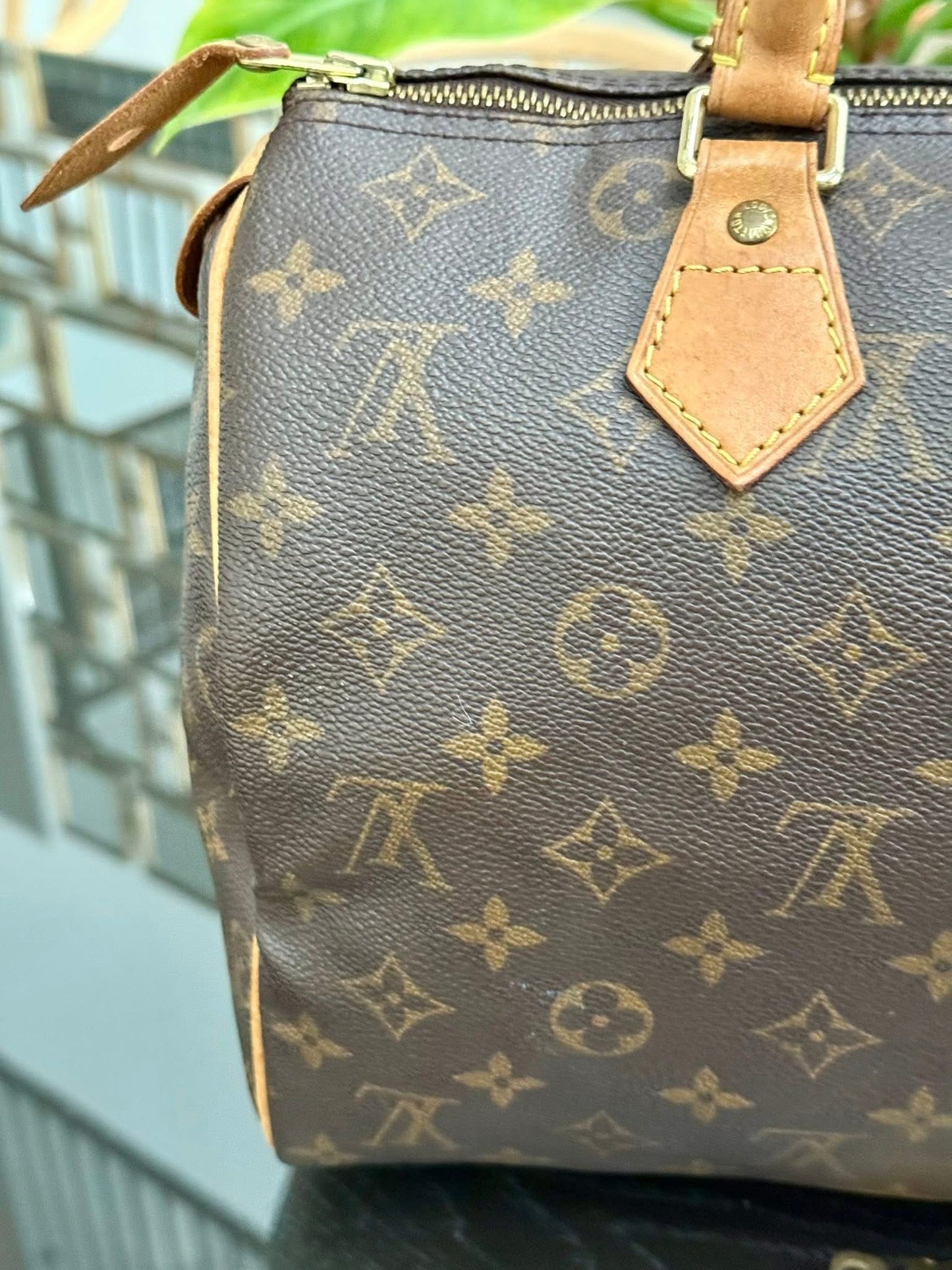 Speedy 30 with 🔐 Lock & Key - 📅 Year: 2003