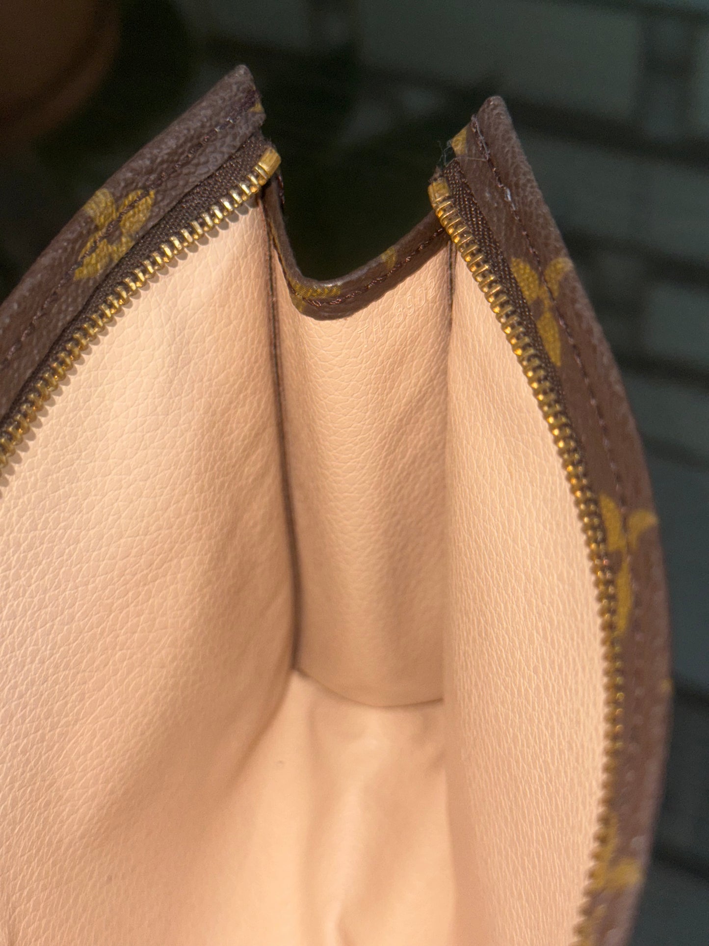 Toiletry 19 - 📅 Year 1989