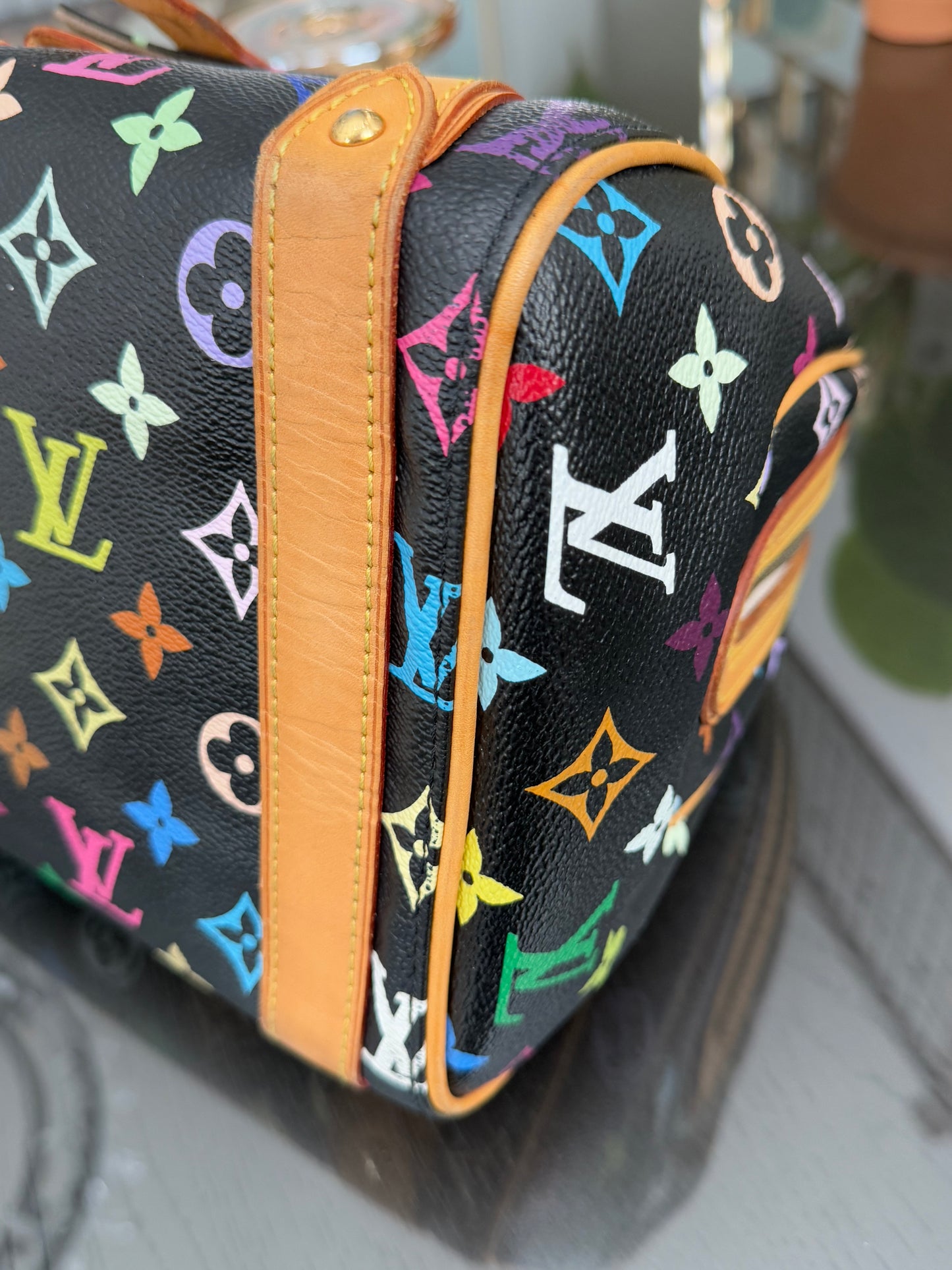 Multicolor Priscilla with Dustbag 📅 Year: 2008