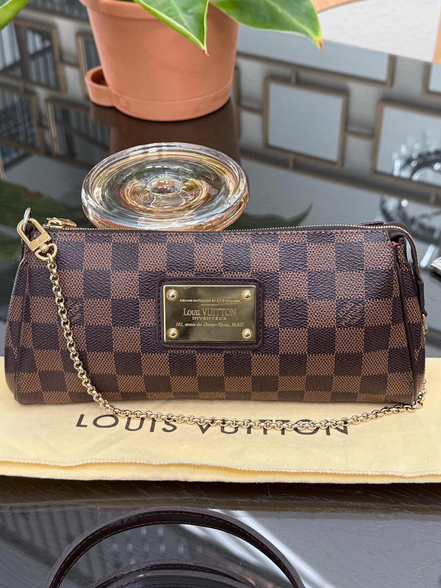 Eva Clutch in DE with Dustbag, Box and Paper bag 🗓️ Year: 2012
