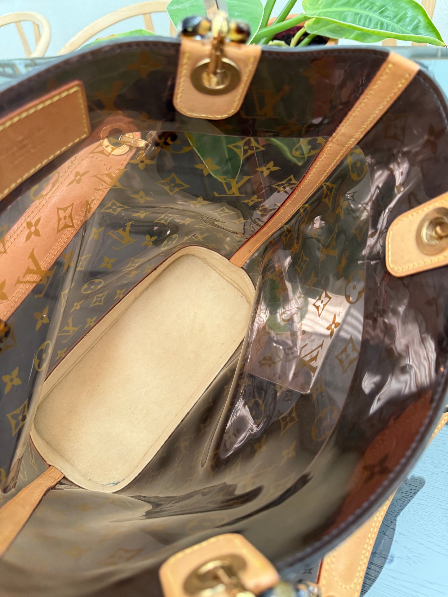 Sac Ambre Vinyl MM Bucket with Pouch 📅 Year: 2003
