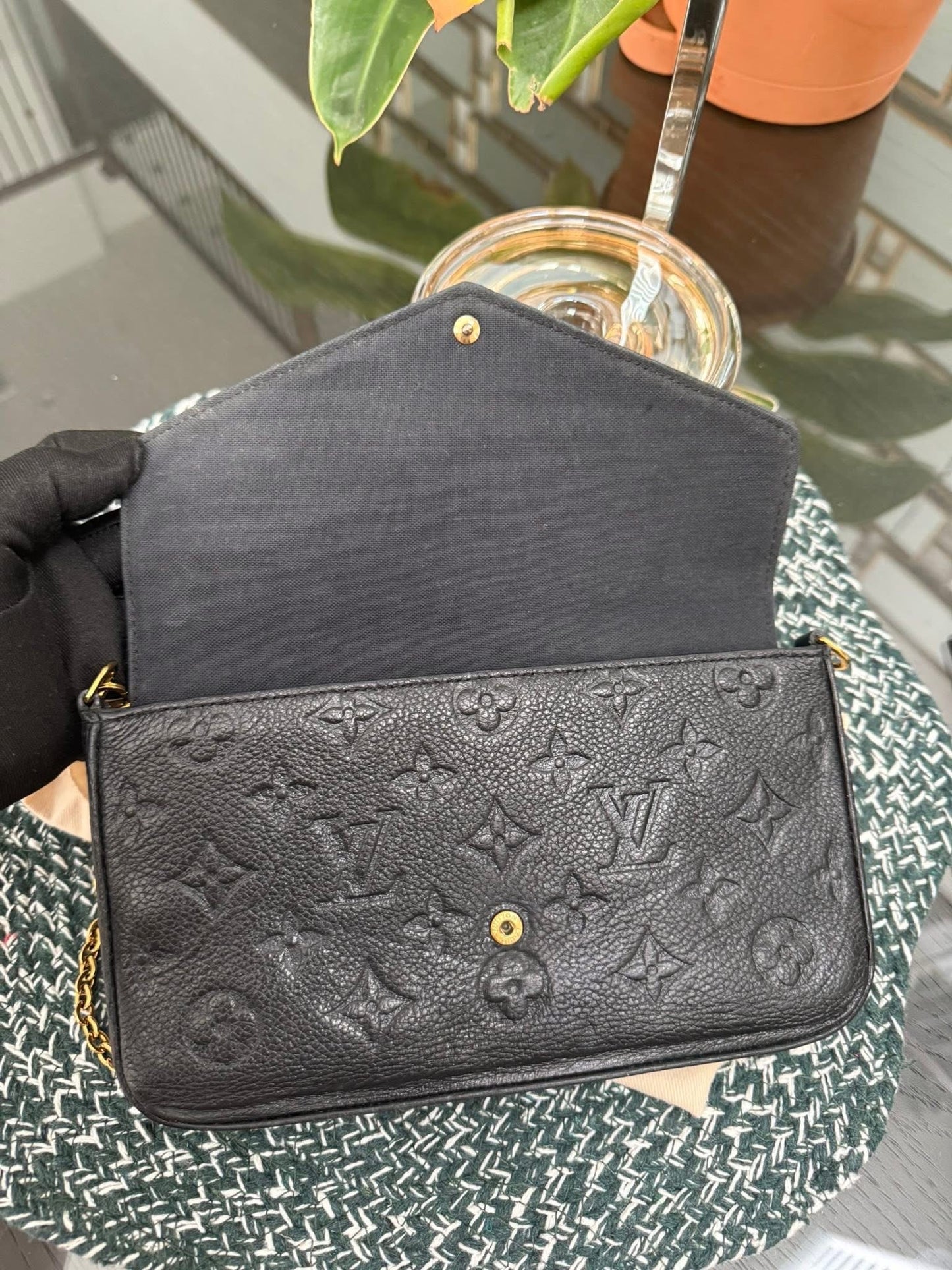 Felicie Empreinte Noir with Zippy and Card Inserts comes with Original Strap, Dustbag, Box and Paper bag 🗓️ Year: 2017