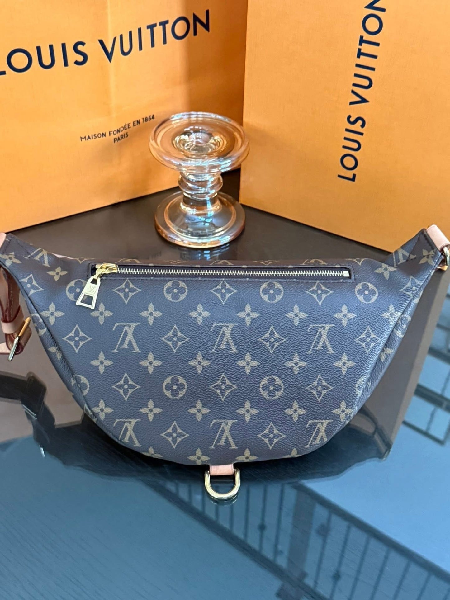Bumbag Monogram with Dustbag, Box and Paper bag - 🗓️ Year 2020