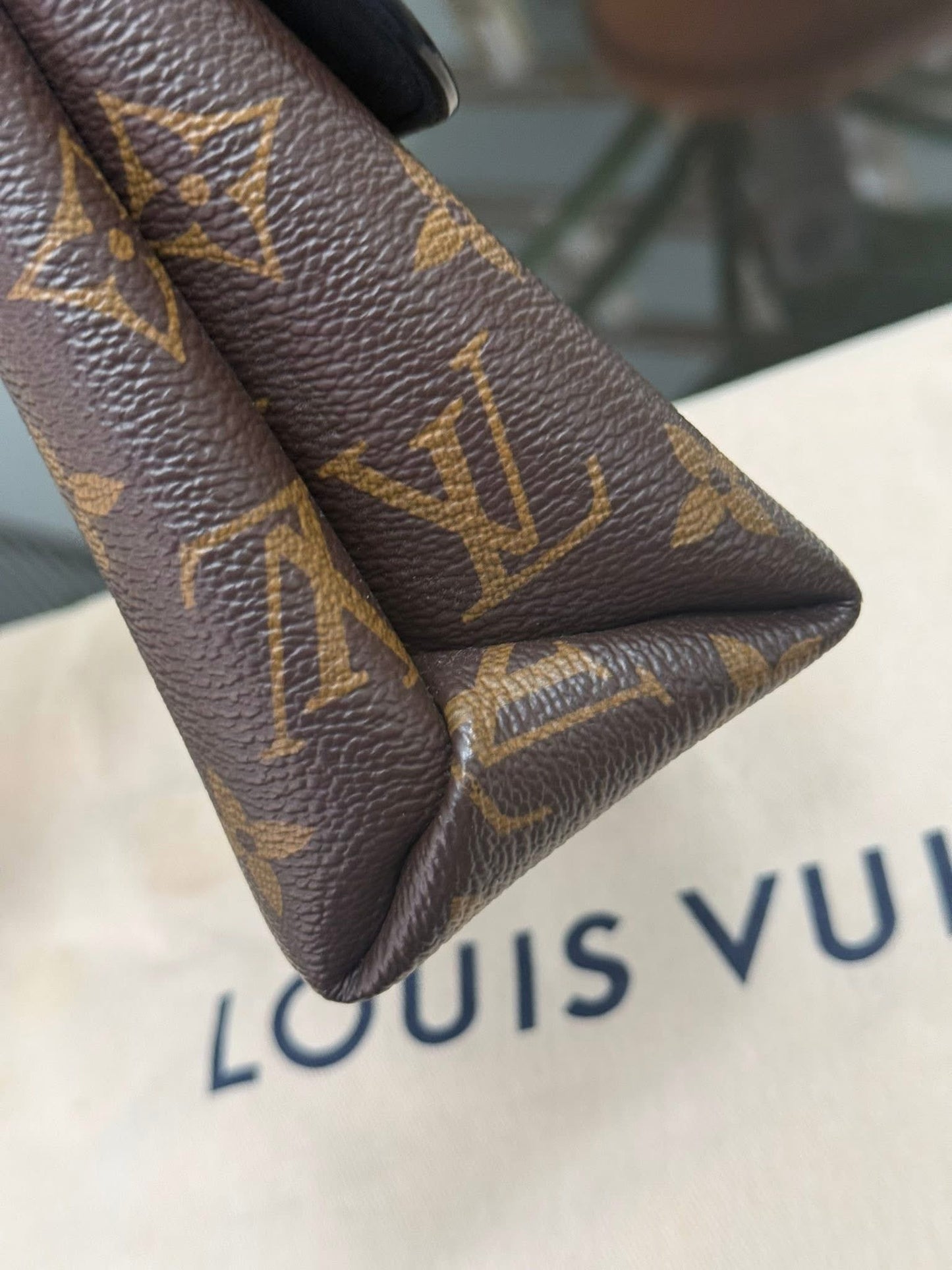Locky BB Monogram Noir with Original Strap, Dustbag, Box and Paper bag - 📅 Year: 2010