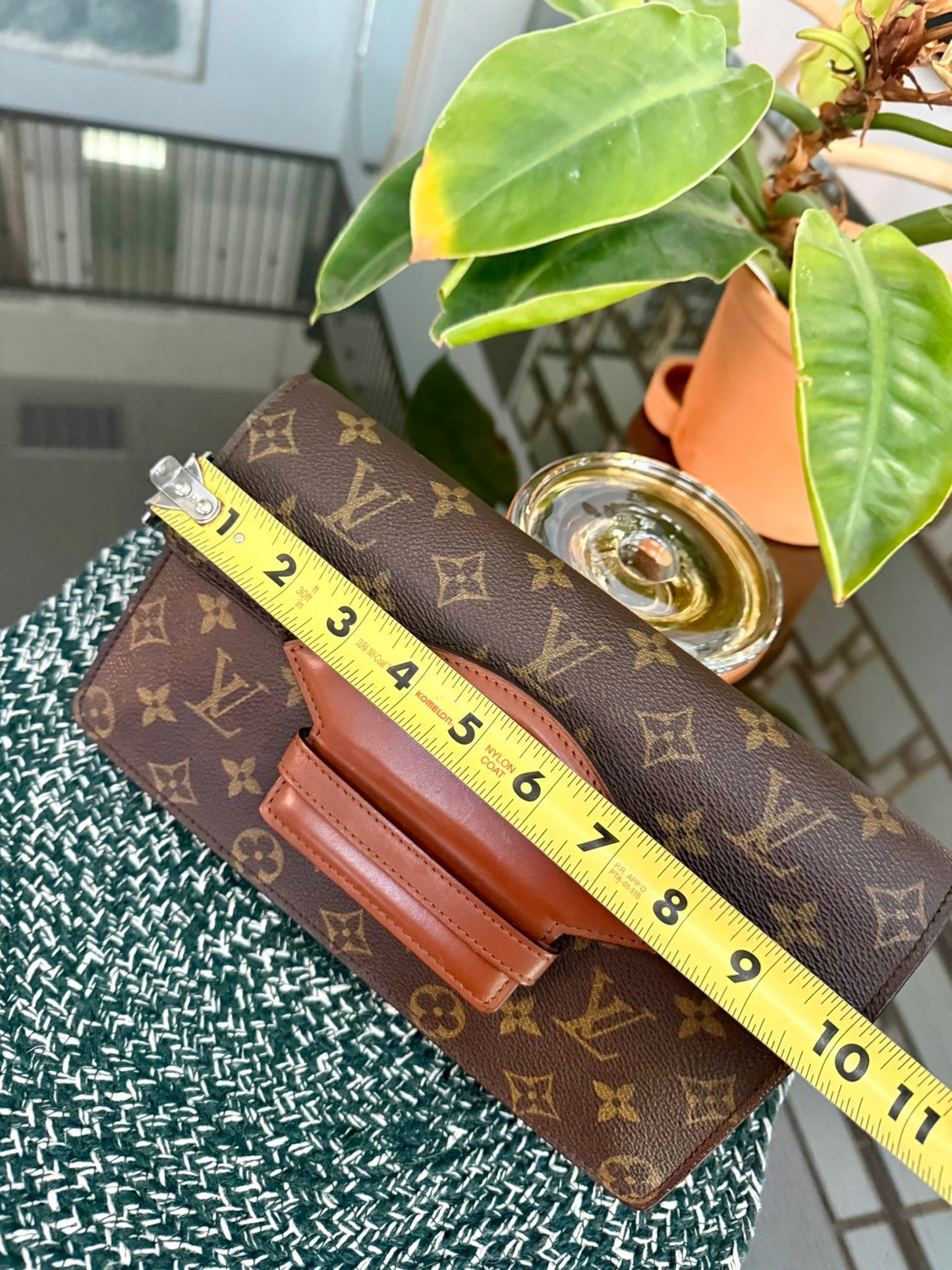 Chaillot Clutch 🗓️ Year: 1986