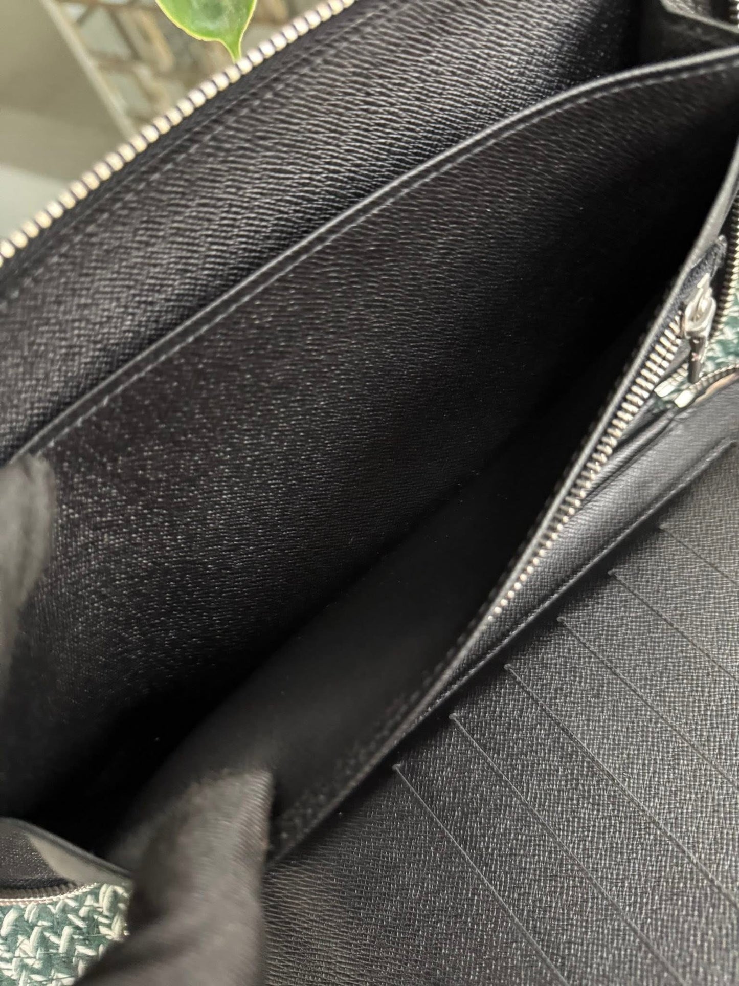 Taiga Leather Atoll Travel Organizer Wallet 📅 Year: 2004