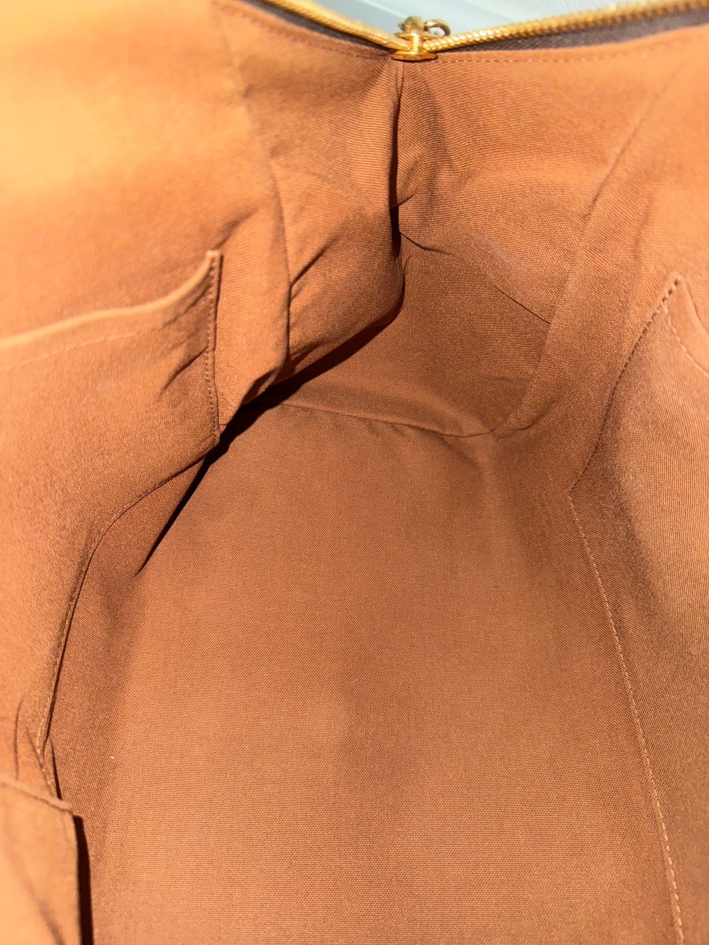 🌺 Tivoli GM in Monogram - 🗓️ Year: 2008