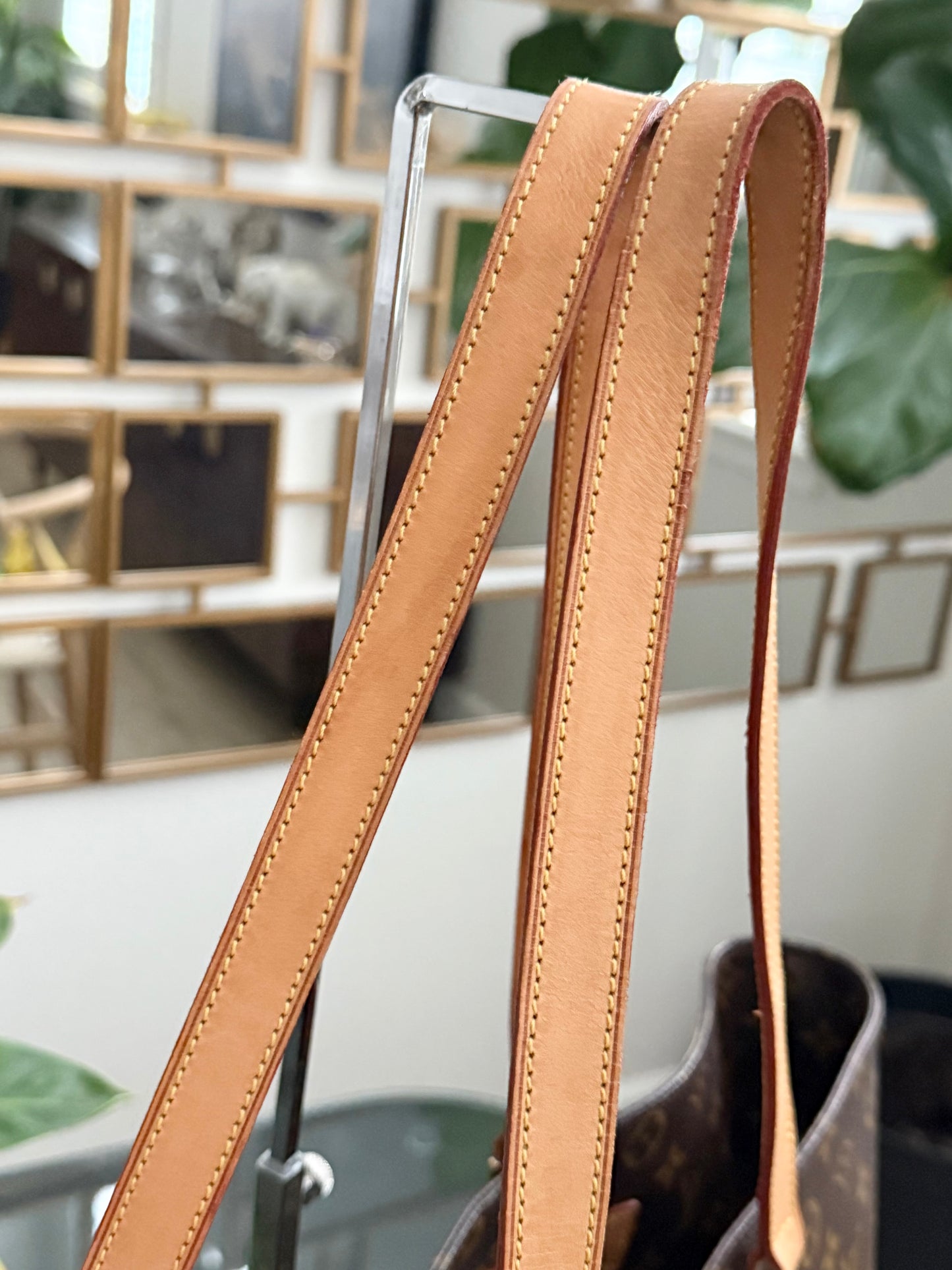 Cabas Alto in Monogram 🗓️ Year: 2002