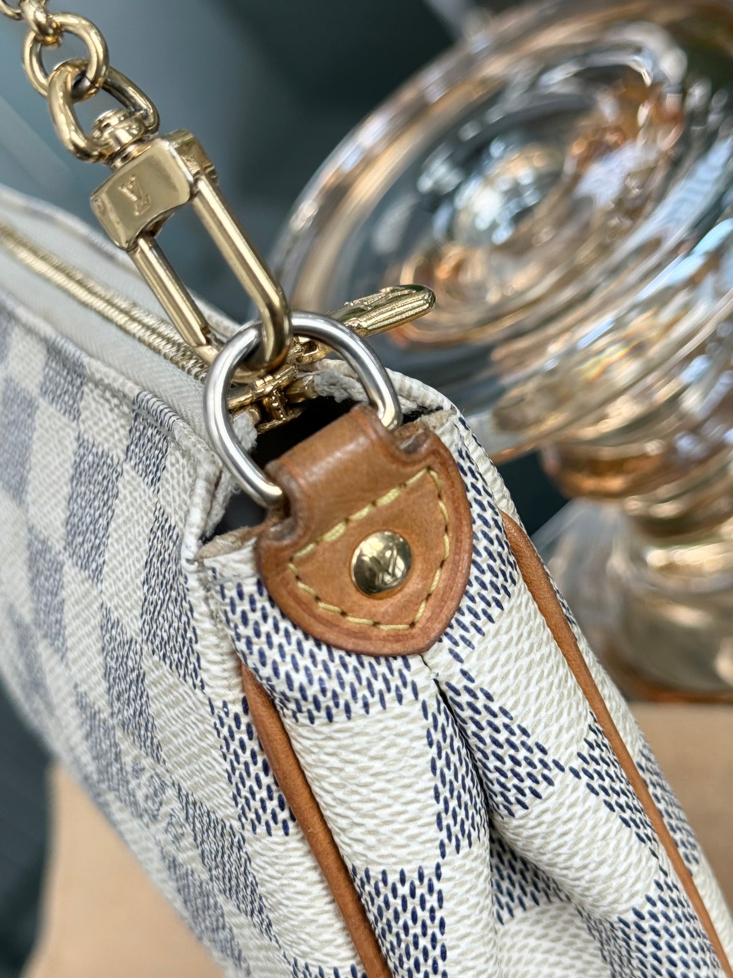 Eva Clutch in Azur with Original Strap,Box Dustbag and Insert Organizer 🗓️ Year: 2011