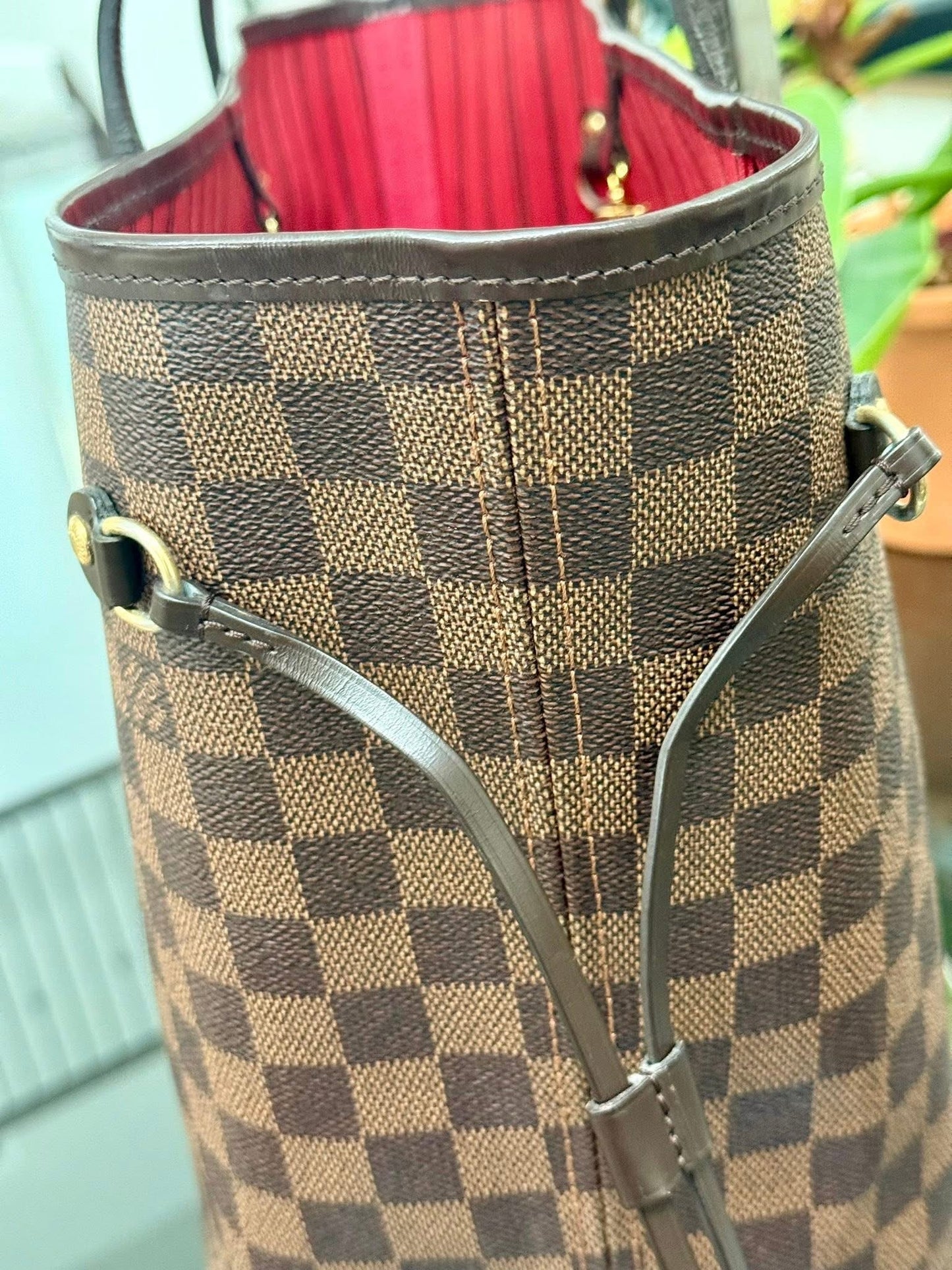 Neverfull MM in DE with Dustbag and Non branded Twilly 📅 Year: 2014