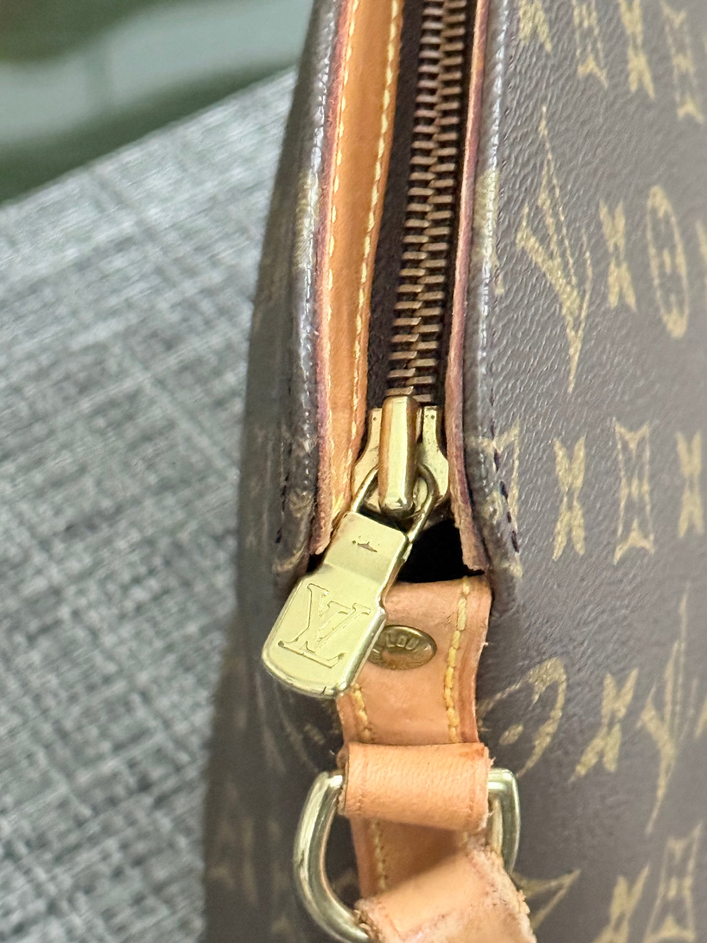 Drouot Crossbody-🗓️ Year 1999