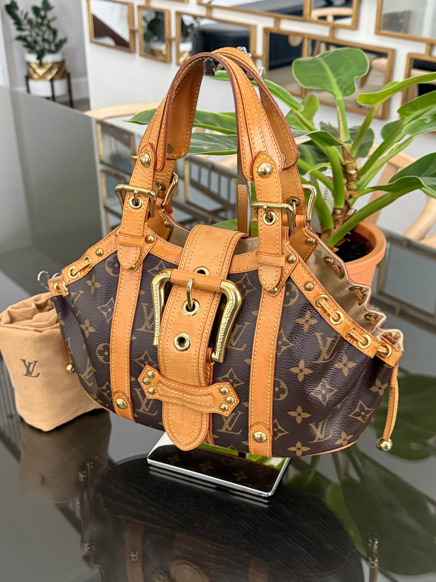 Theda GM in Monogram with Dustbag 🗓️ Year: 2004