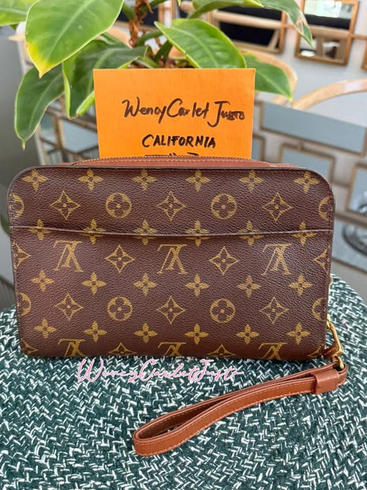Orsay Clutch 🗓️ Year: 2002