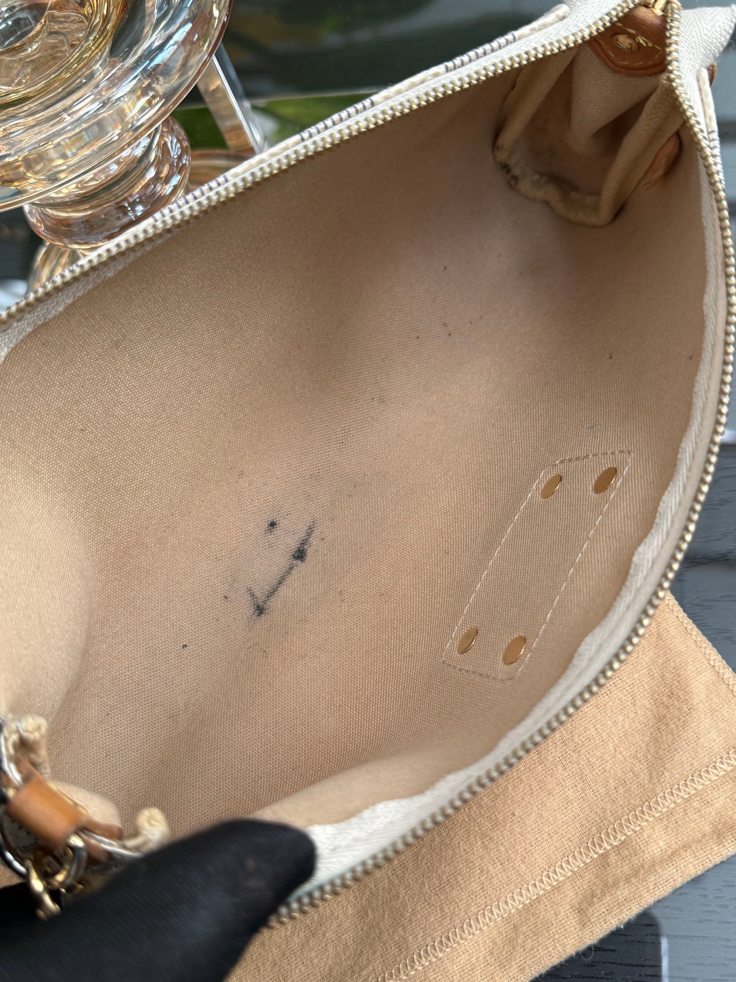 Eva Clutch in Azur with Original Strap,Box Dustbag and Insert Organizer 🗓️ Year: 2011