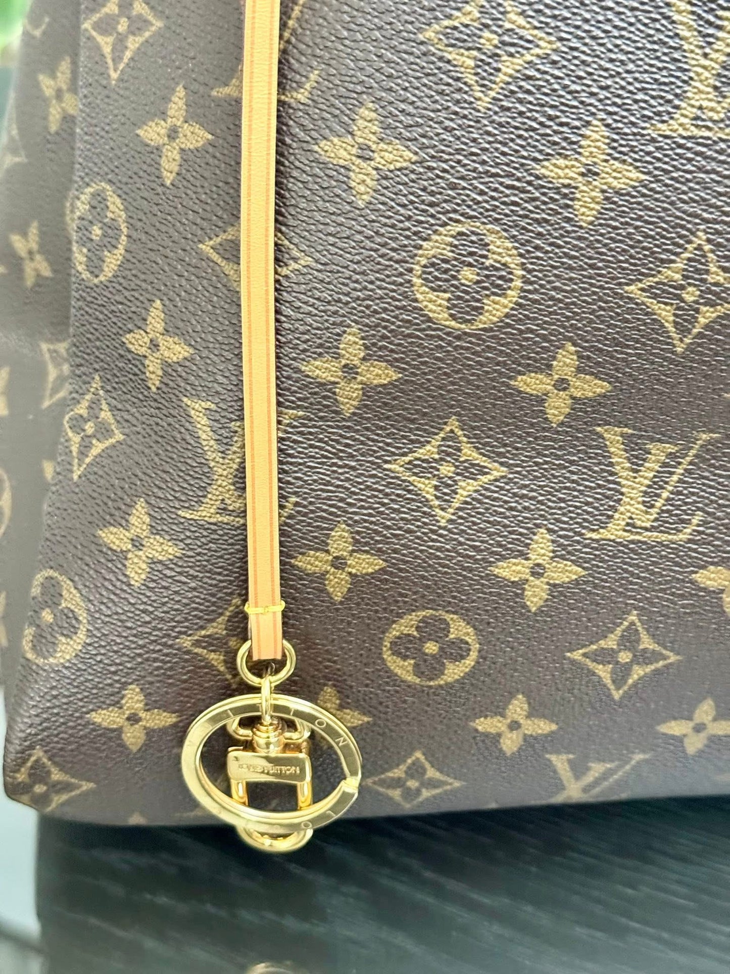 Artsy MM with Dustbag and Insert Organizer - 📅 Year: 2010