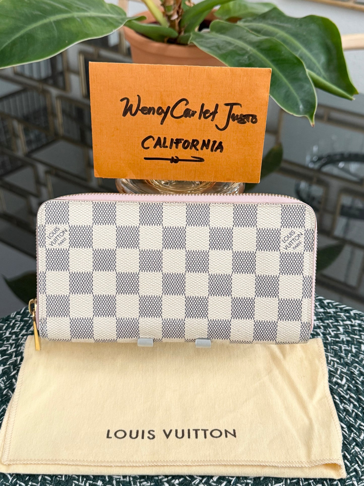 Zippy Long Wallet Azur in Rose Ballerine with Dustbag 🗓️ Year: 2018