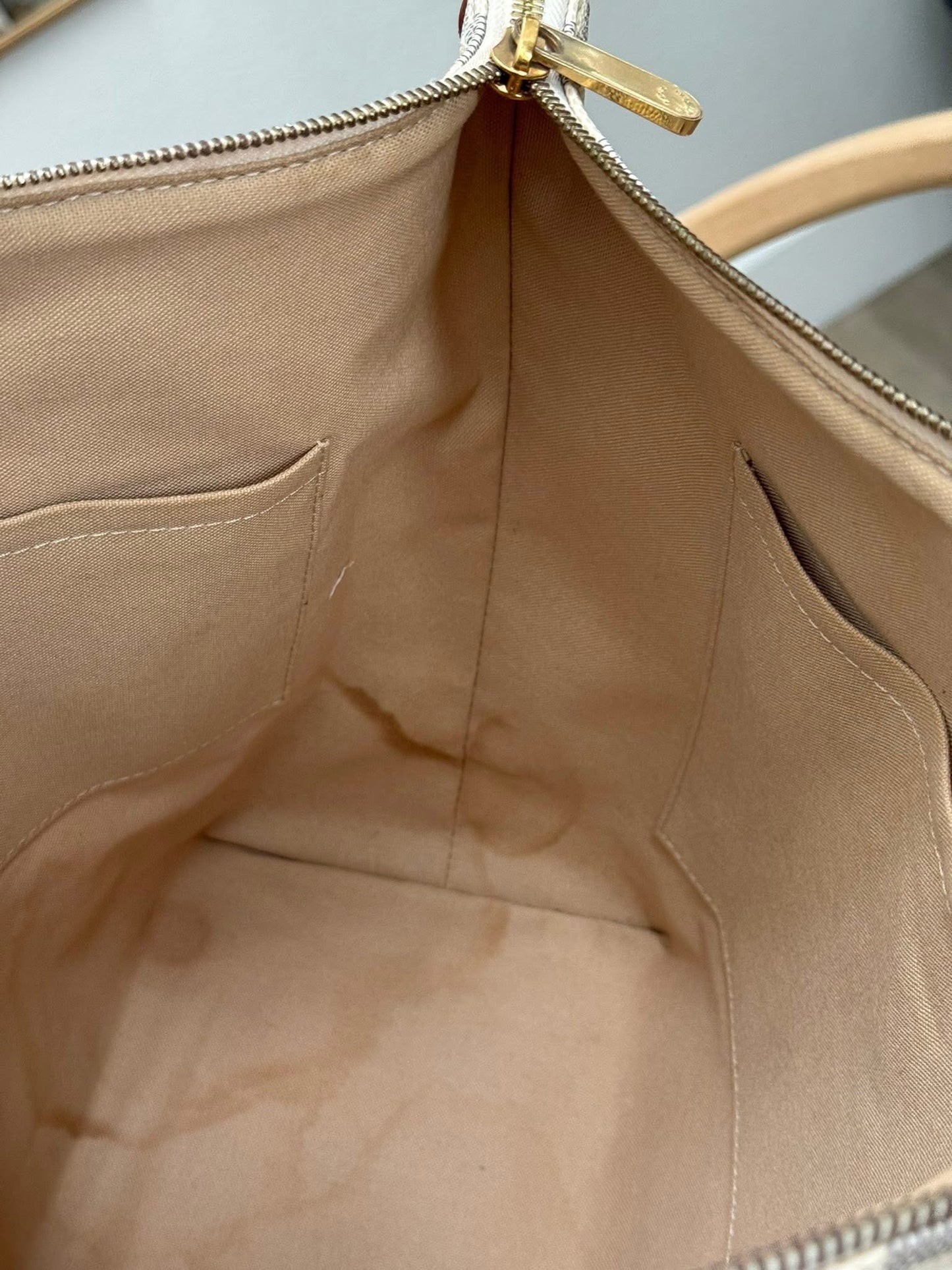 Totally MM in Azur with Dustbag and Insert Organizer -Year: 2009