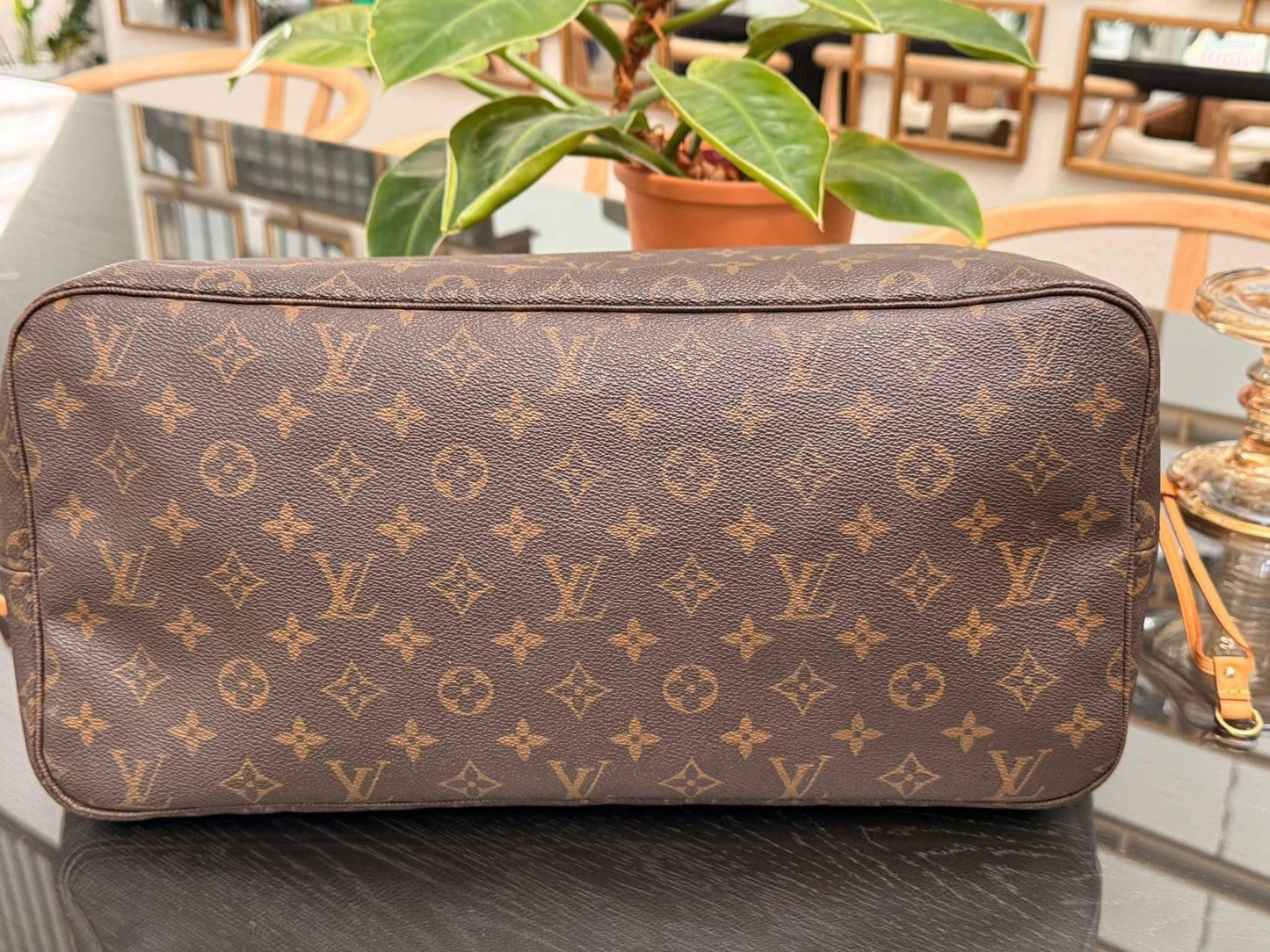 Neverfull GM in Monogram with Insert Organizer 📅 Year: 2011