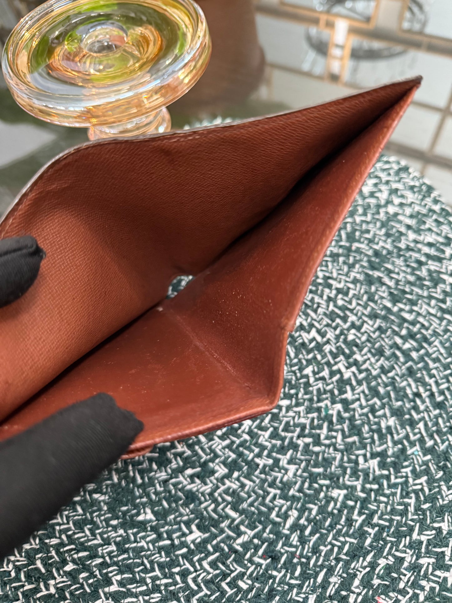 Etui Wallet Passport Holder in Monogram with 6 Cardholders 🗓️ Year: 1999