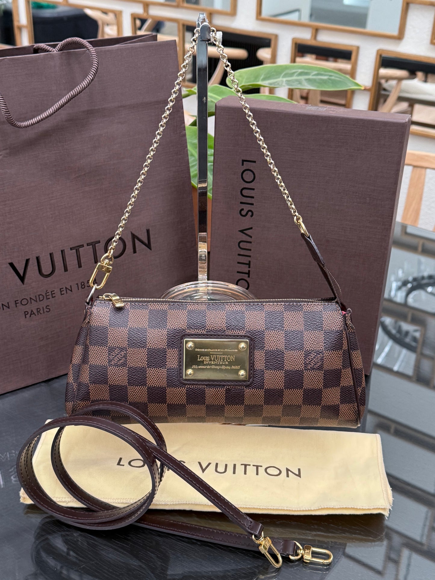 Eva Clutch in DE with Dustbag, Box and Paper bag 🗓️ Year: 2012