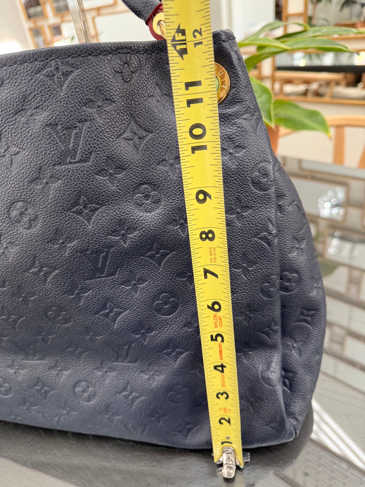 Artsy MM Empriente in Navy Blue with Dustbag- 📅 Year: 2020