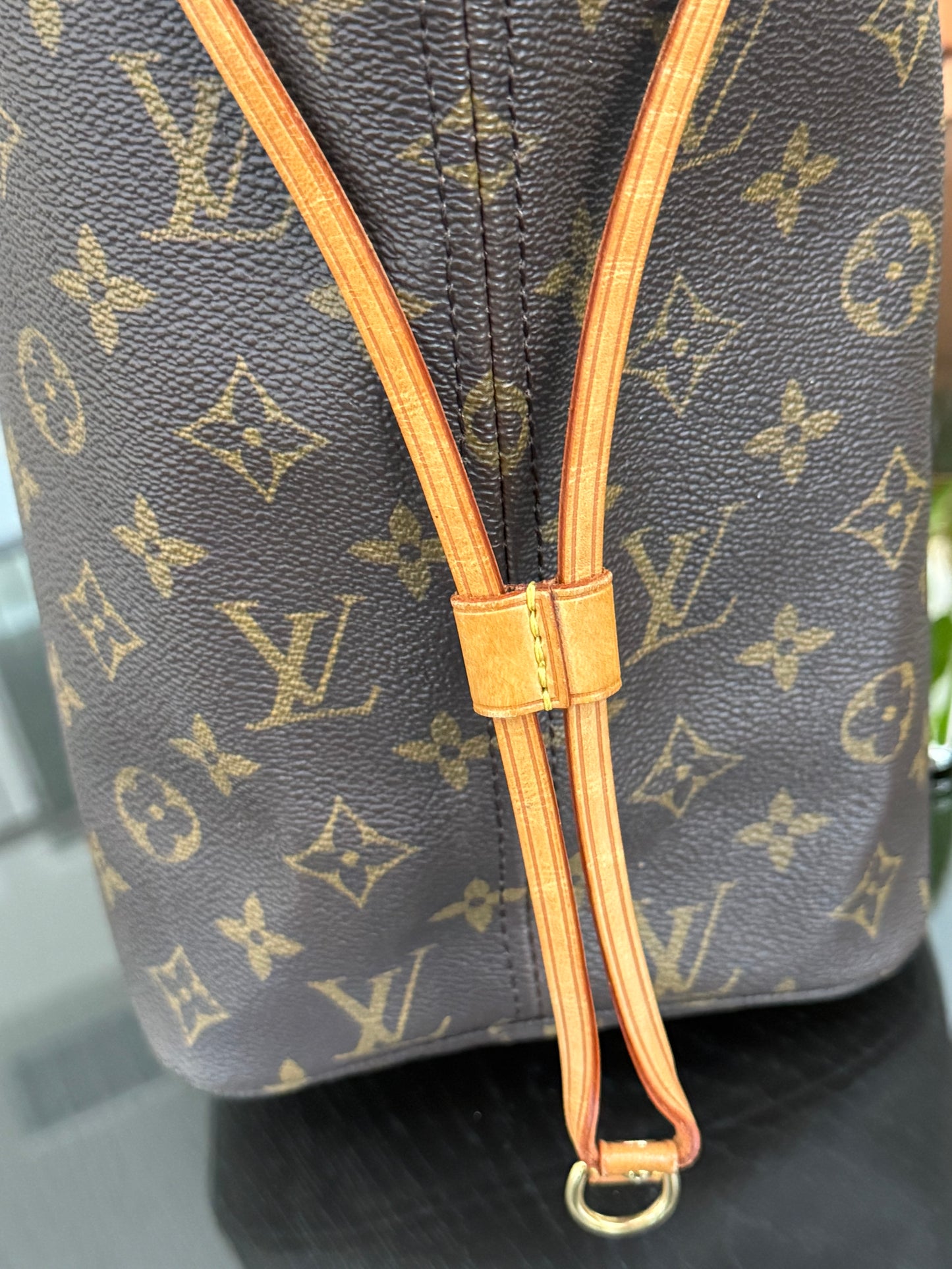 Neverfull MM with Dustbag 🗓️ Year: 2008