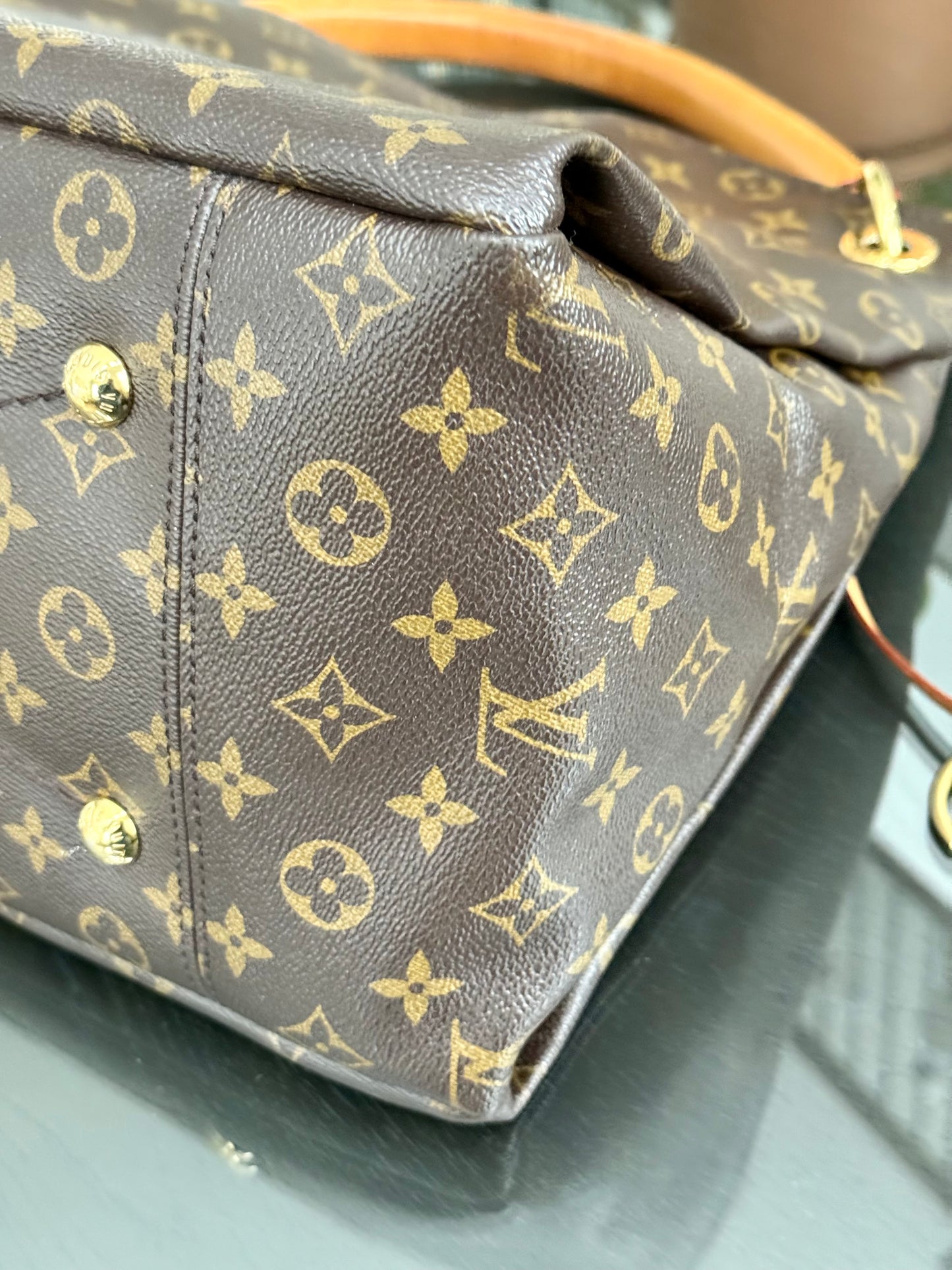 Artsy MM with Dustbag and Insert Organizer - 📅 Year: 2011