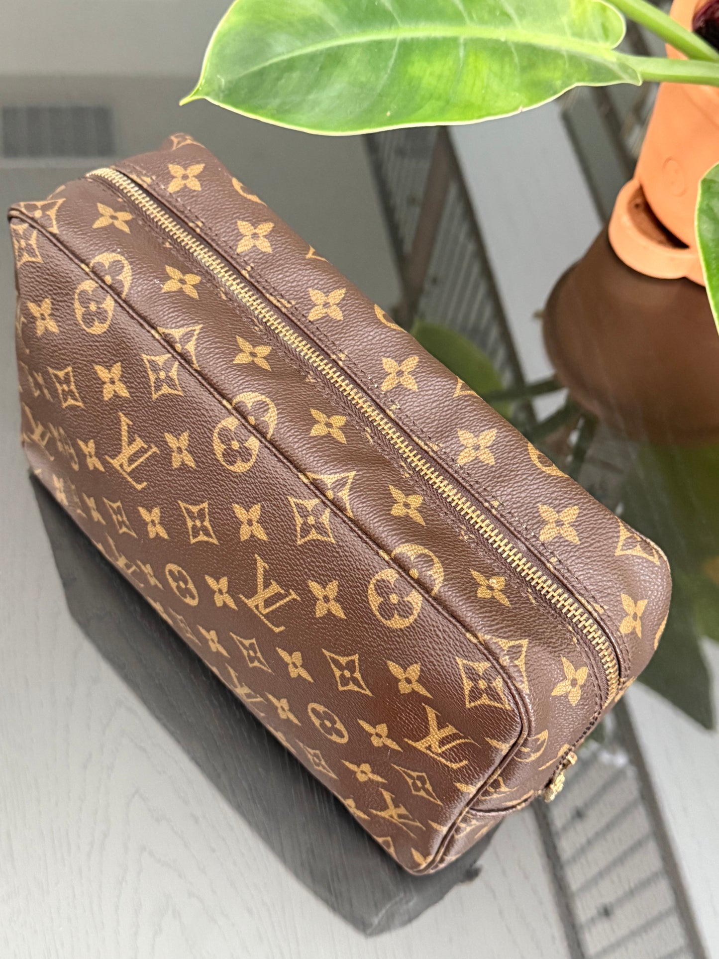 Trousse 28 📅 Year: 1987