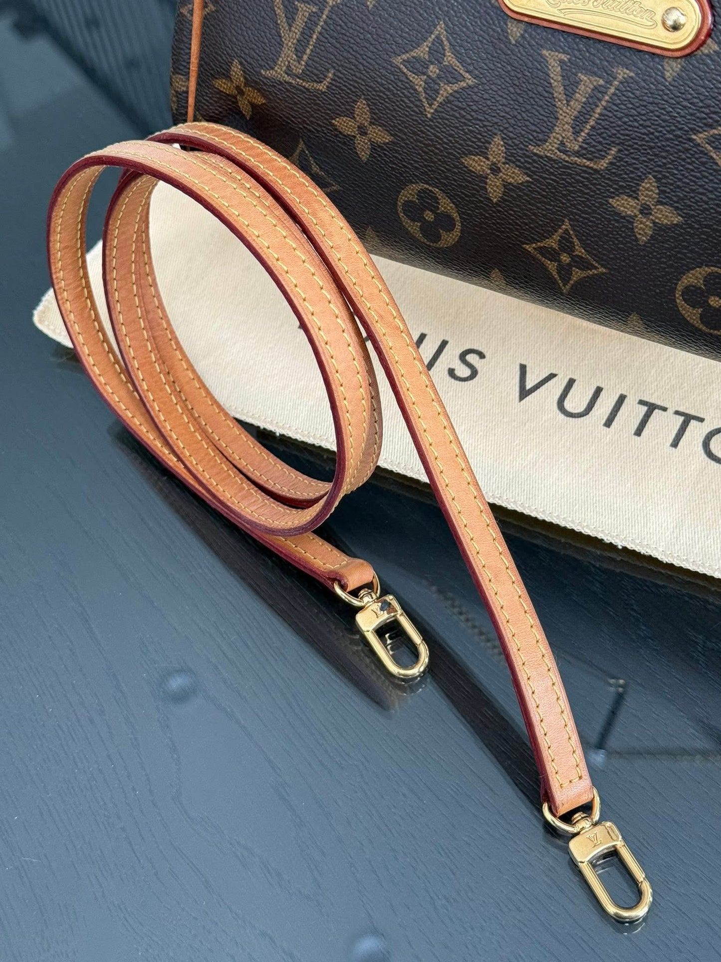Eva Clutch with Original Strap,Box Dustbag and Insert Organizer 🗓️ Year: 2012