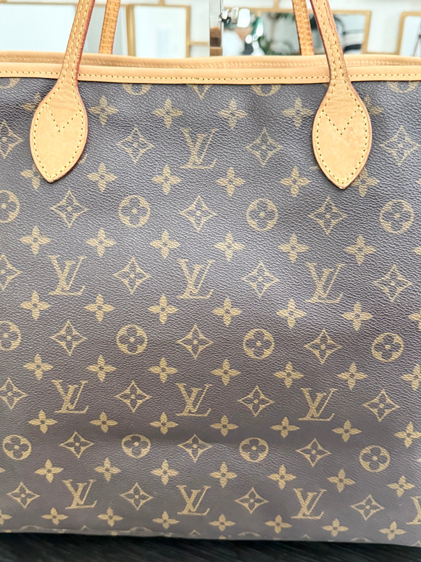 Neverfull GM in Monogram with Dustbag and Insert Organizer 📅 Year: 2007